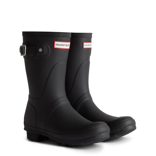 Hunter ORIGINAL SHORT TARTAN Wellies Black side view showcasing the rubber material and classic design.