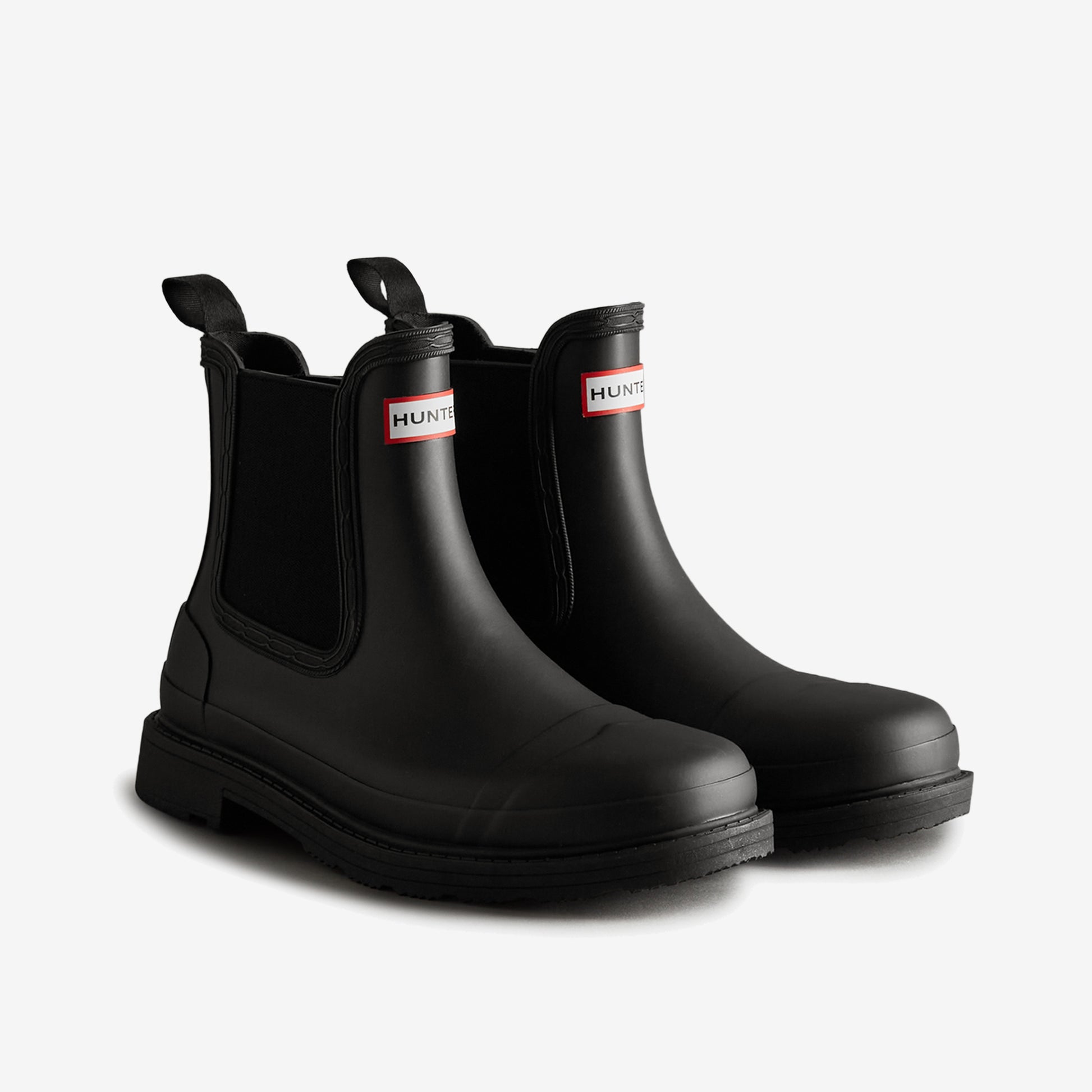 Hunter CHELSEA COMMANDO Womens Wellies Black side view, stylish and durable rubber ankle boots.