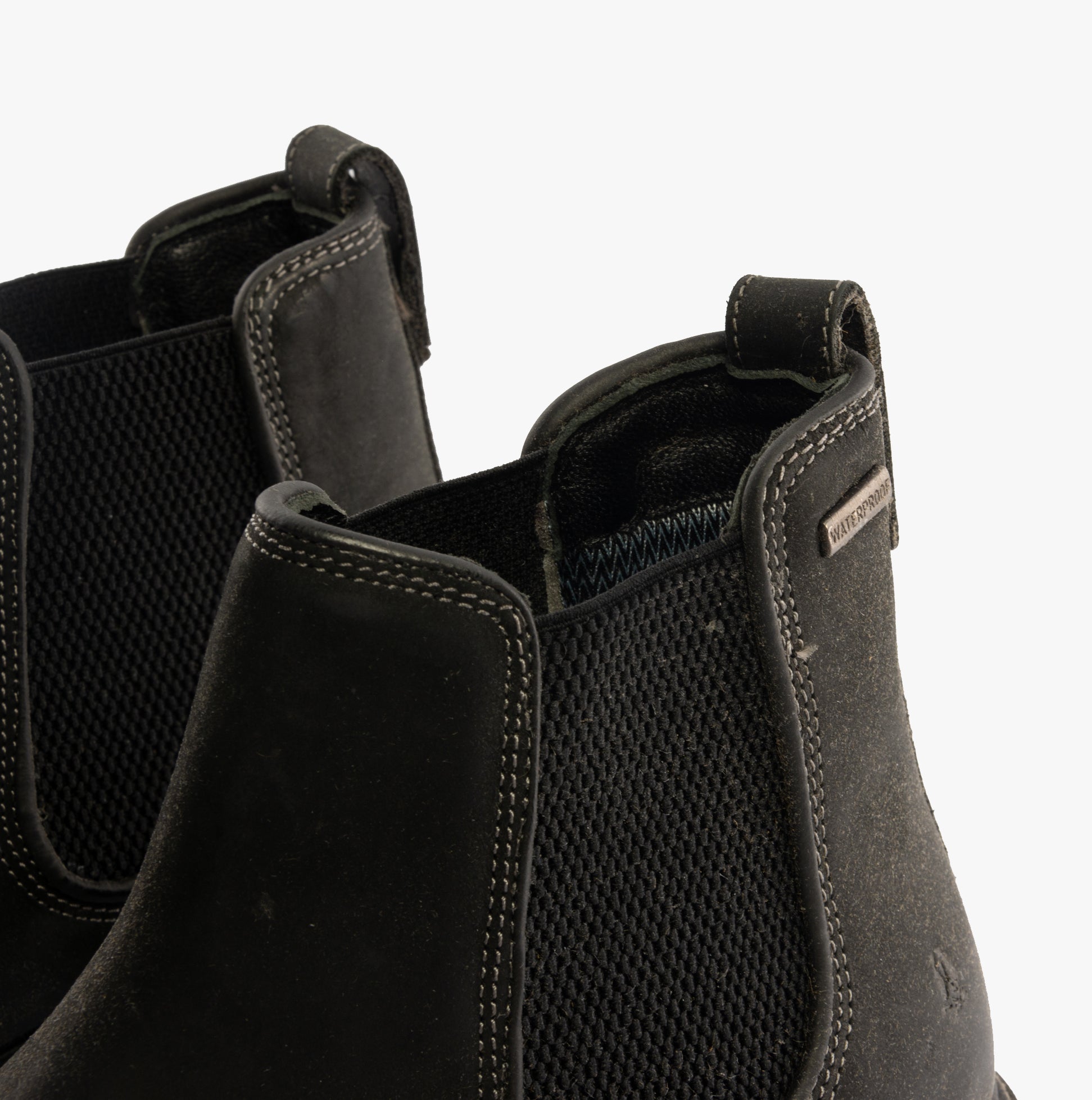 Hush Puppies PRESTON CHELSEA Mens Boots Black close-up view of texture and pull-on design features