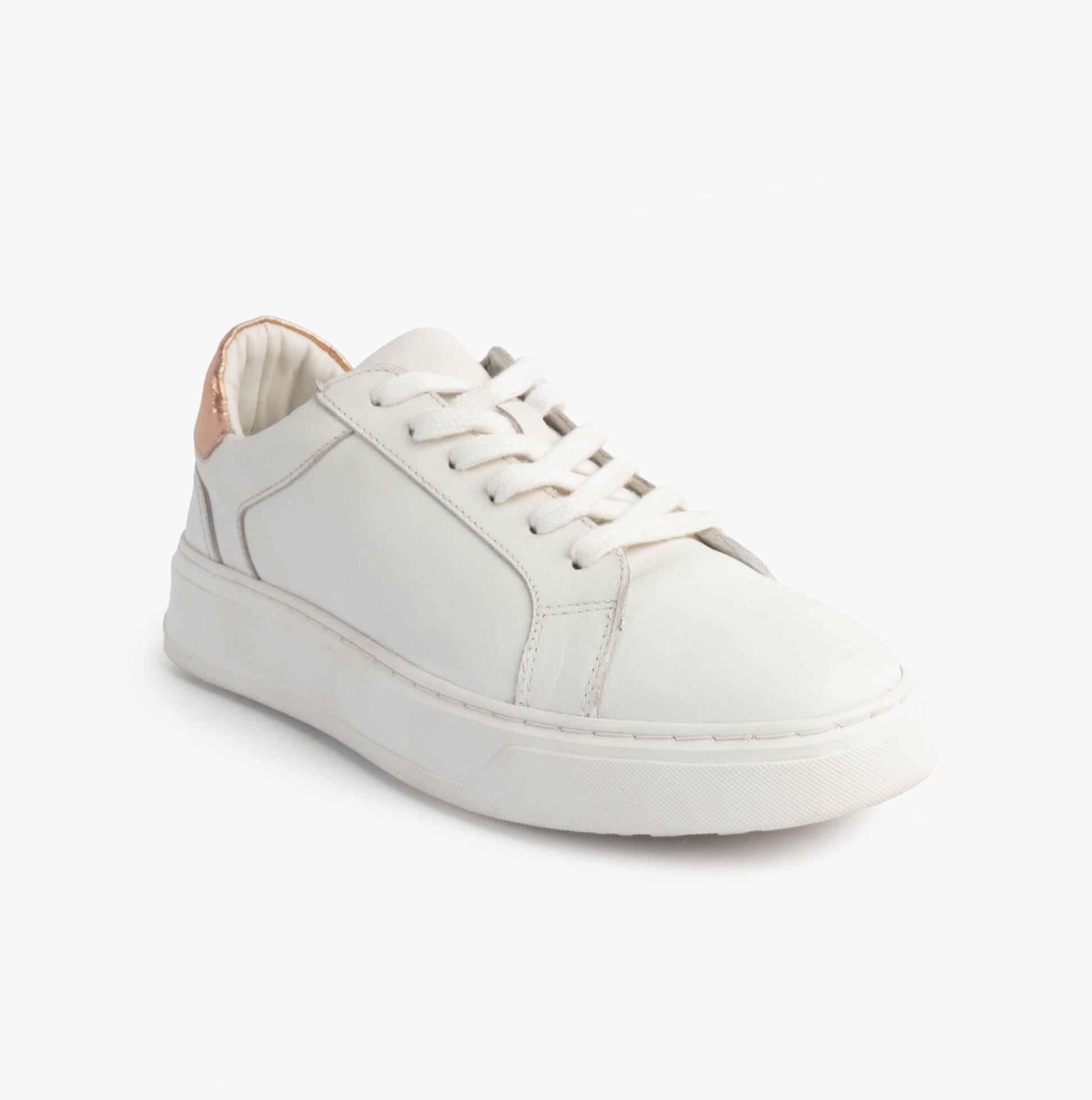 Hush Puppies CAMILLE Womens Trainers White side view showcasing casual leather design and lace-up closure.
