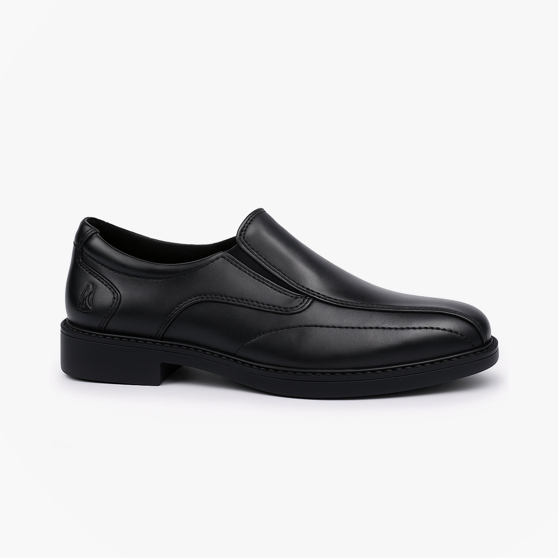 Hush Puppies TOBY SENIOR Boys Shoes Black side view, stylish leather slip-on school shoes with rubber sole.
