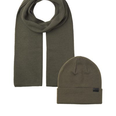 Jack & Jones JOLLY KNIT Mens Scarf & Beanie Giftset Sea Turtle front view showing green knit scarf and beanie.