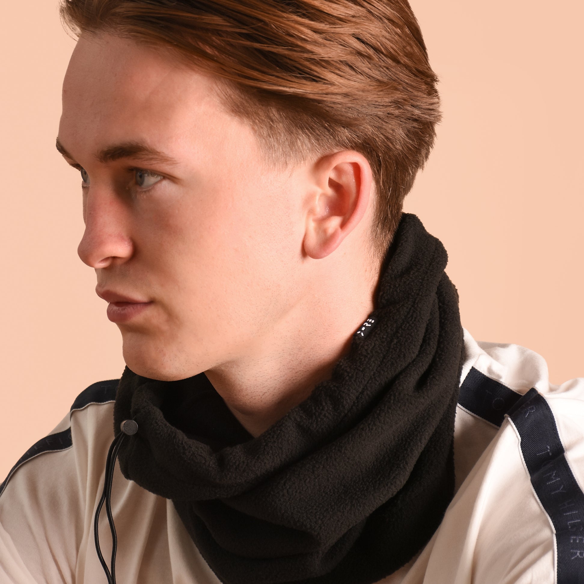 Jack & Jones TECH Mens Woven Snood Black, side view of model wearing snood, comfortable fleece material.