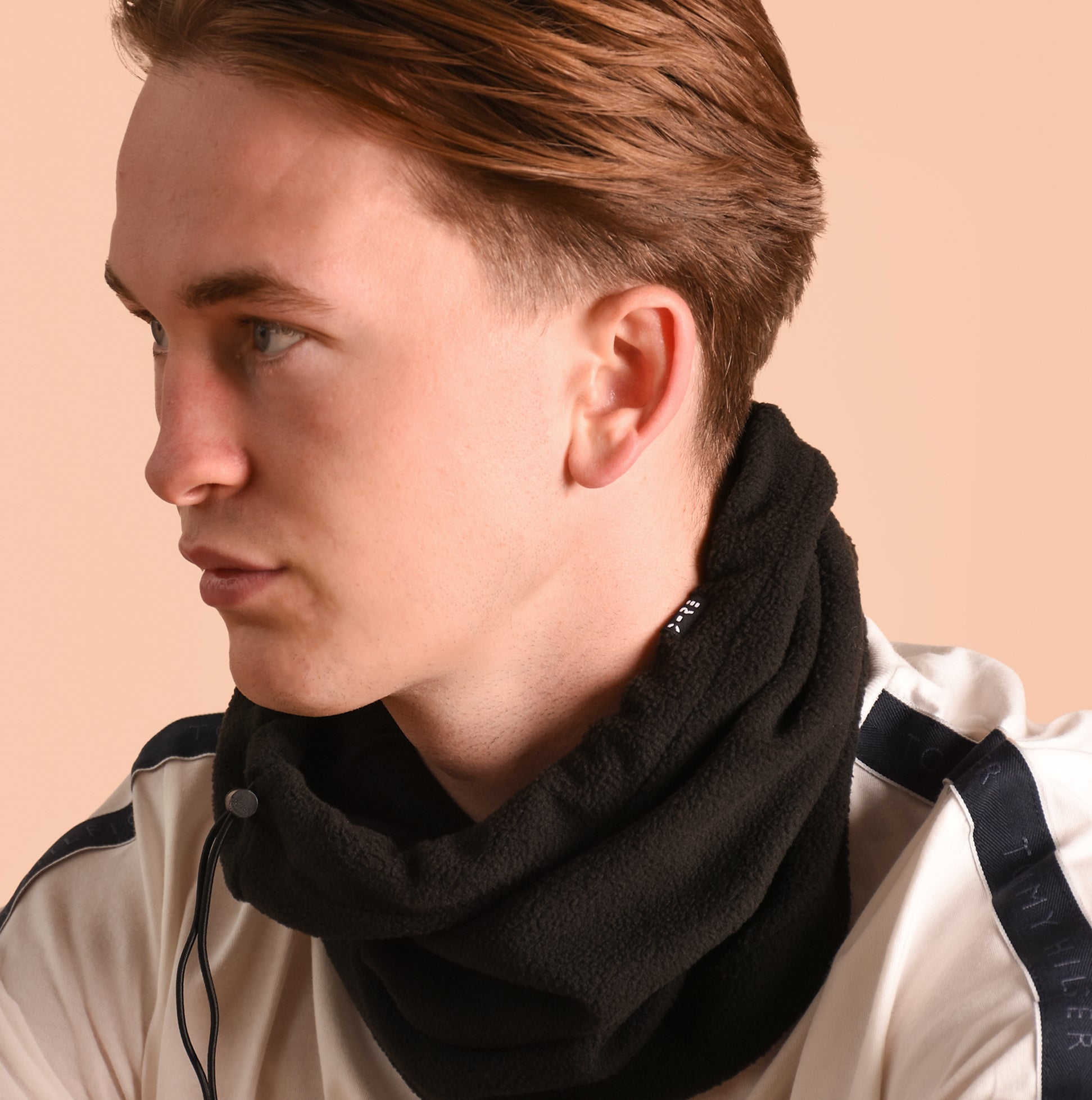 Jack & Jones TECH Mens Woven Snood Black, side view of model wearing snood, comfortable fleece material.