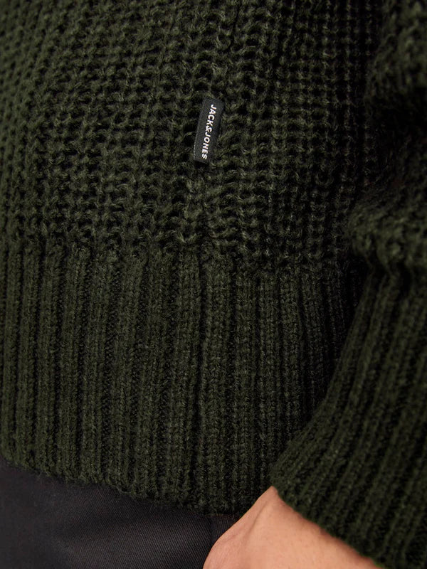 Jack & Jones KNIT CREW NECK Mens Jumper Rosin detail view showcasing knitted texture and brand label.