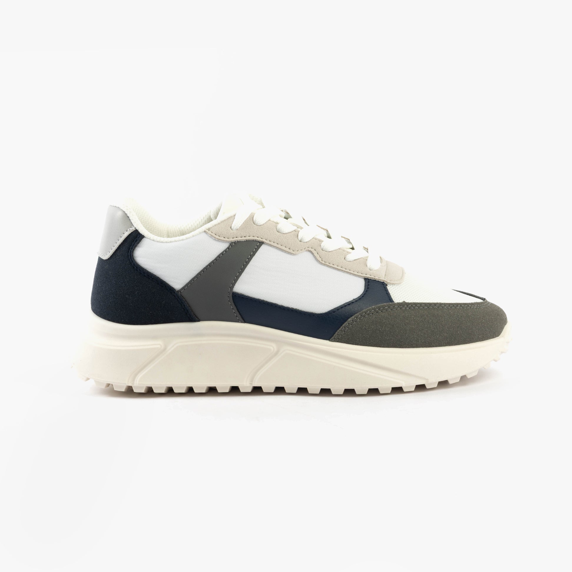 Jack & Jones ASPIRE Mens Trainers White side view, casual lace-up trainers with PU upper and rubber sole.