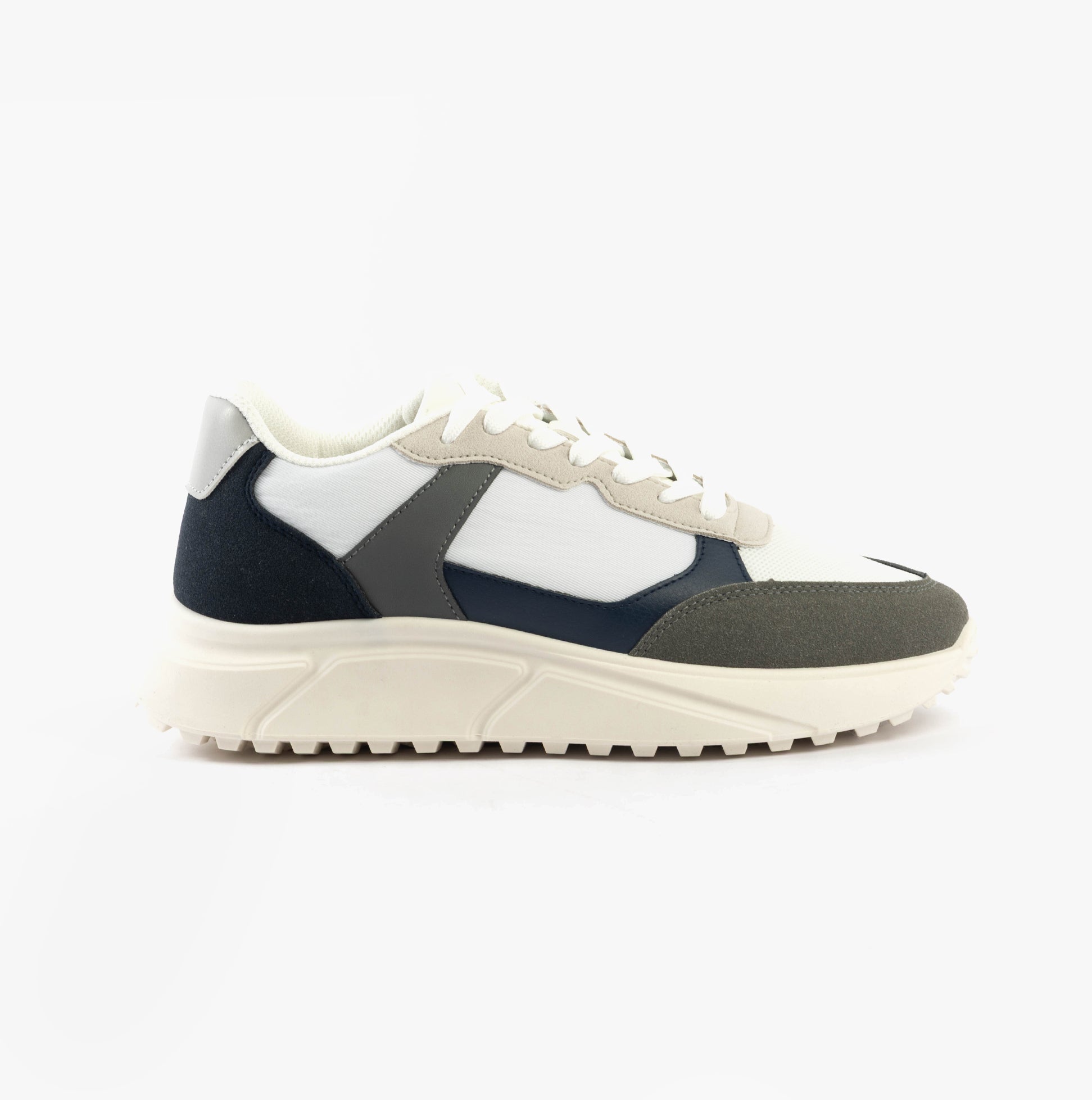 Jack & Jones ASPIRE Mens Trainers White side view, casual lace-up trainers with PU upper and rubber sole.
