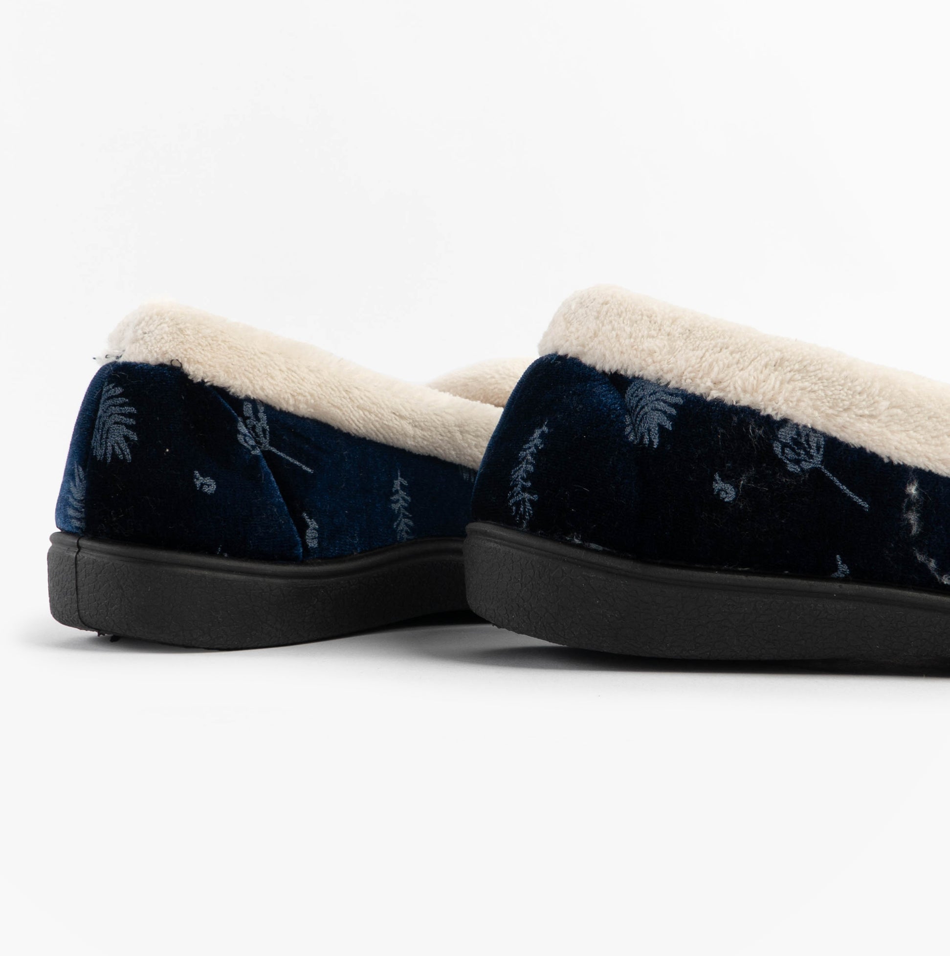 Jo & Joe ANNIE Womens Full Slippers Navy side view showcasing textured upper and plush lining.