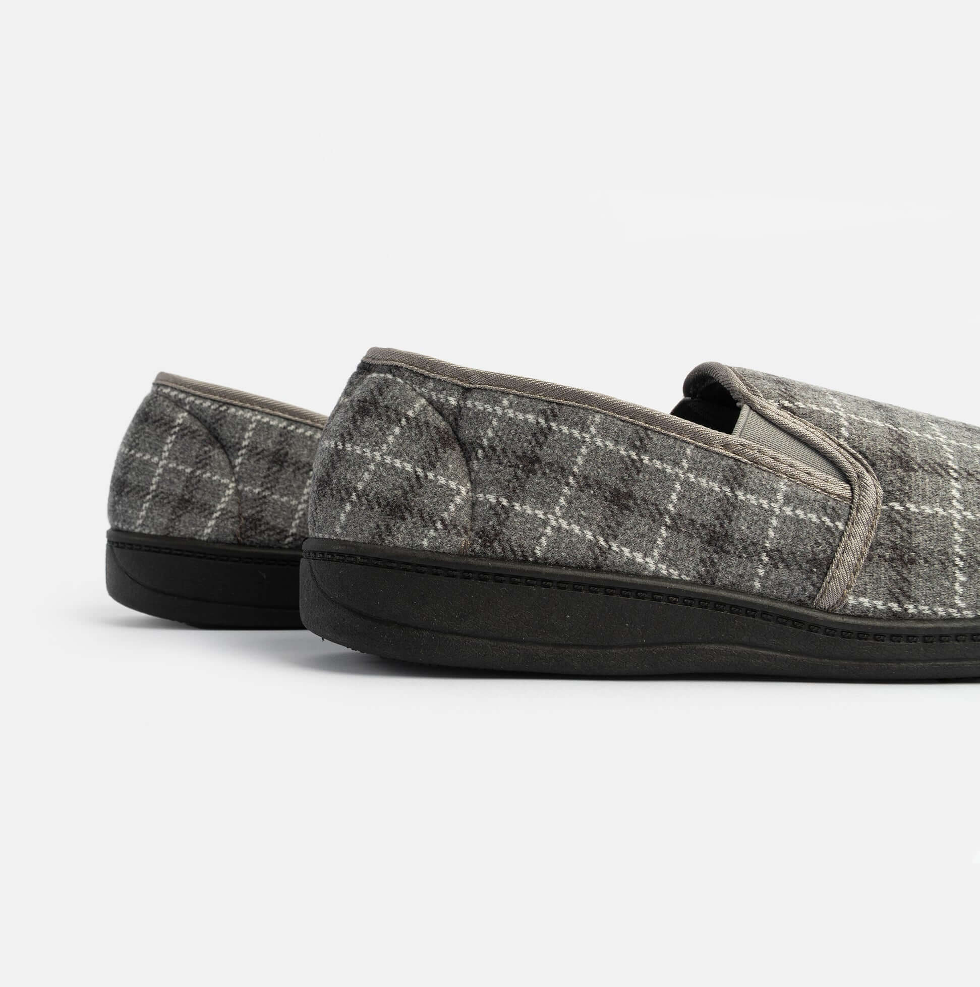 Jo & Joe GORDON Mens Full Slippers Checkered Grey side view showcasing fabric upper and TPR sole.