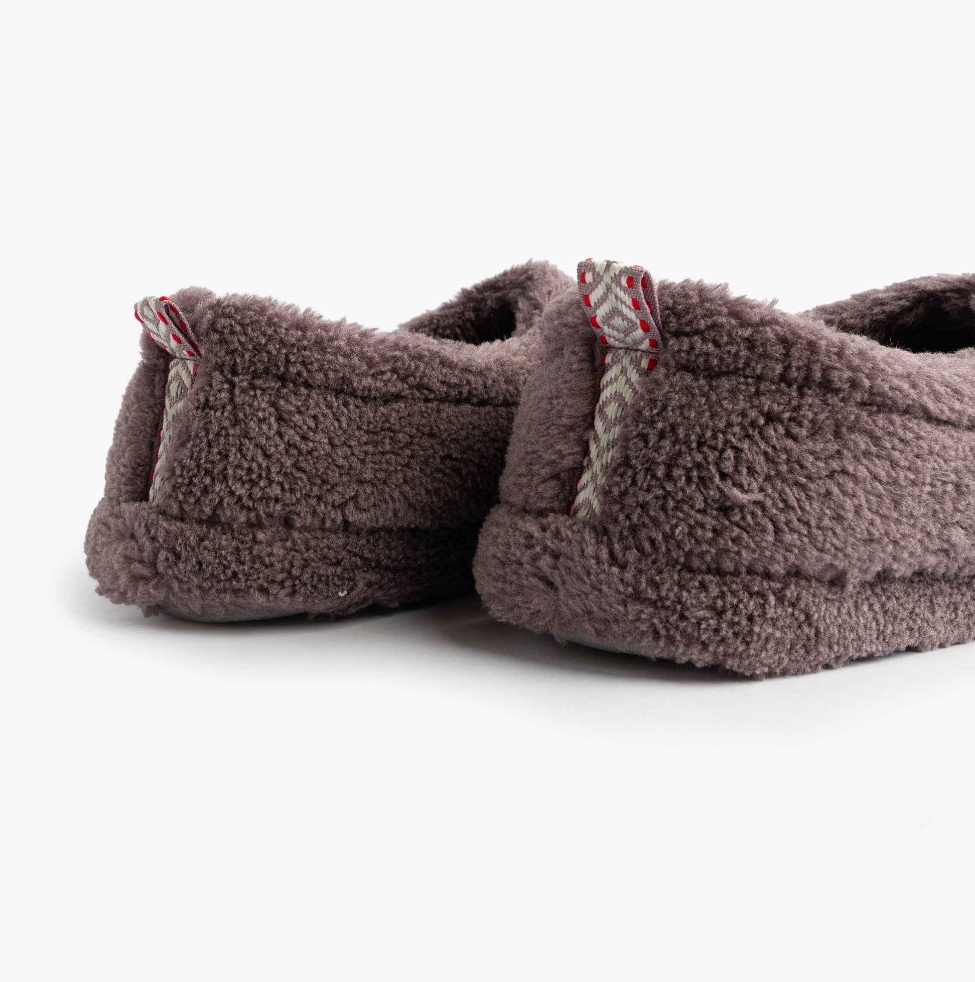 Jo & Joe HATTIE Womens Full Slippers Purple back view, featuring soft textile lining and slip-on design.