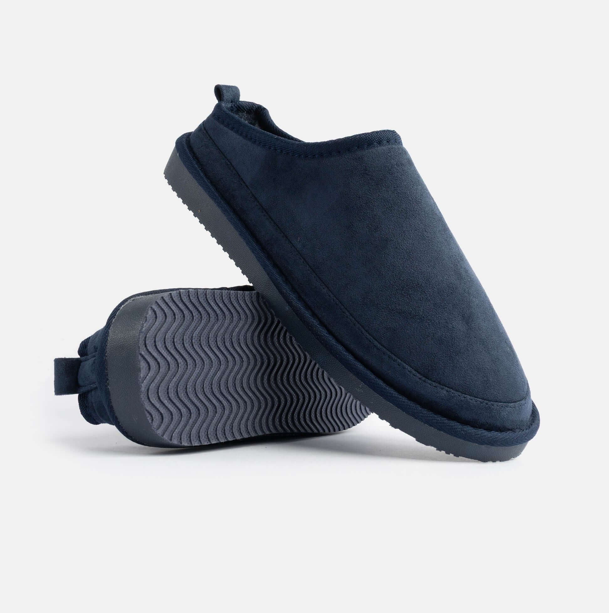 Jo & Joe KINROSS Mens Mule Slippers Navy - Side view of navy microfiber slippers with faux fur lining.