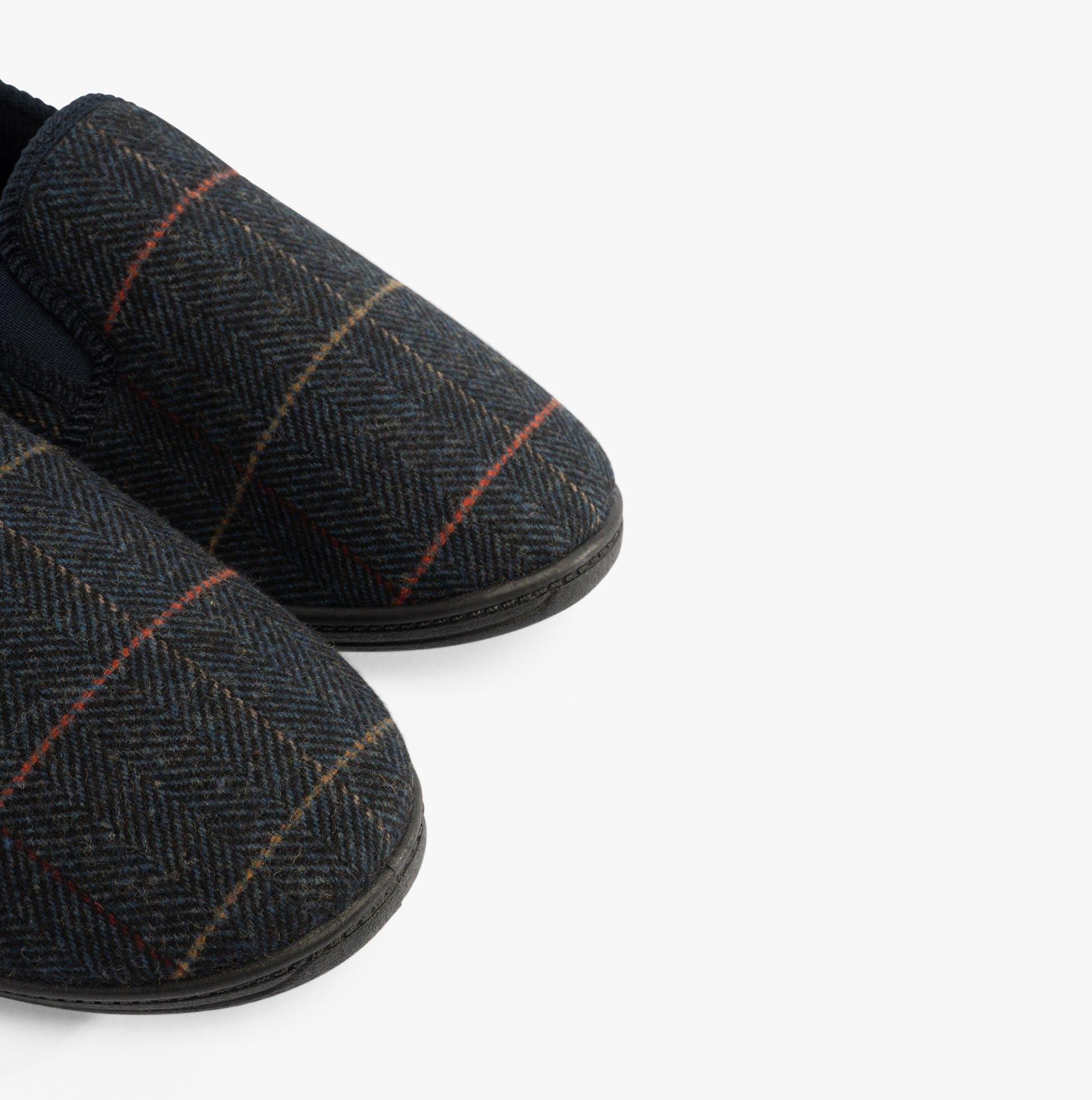 Jo & Joe LAWRENCE Mens Slippers Navy close-up view showing herringbone pattern and rounded toe design.