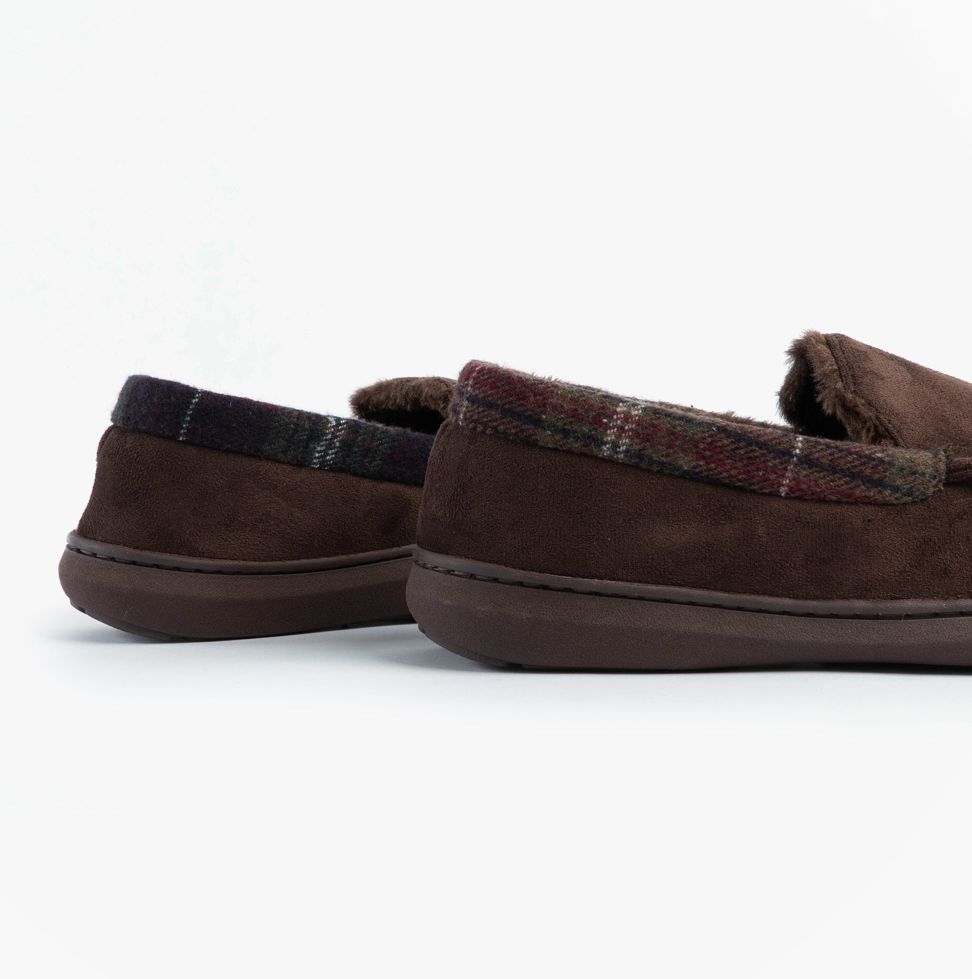 Jo & Joe ST ANDREWS Mens Moccasin Slippers Brown side view, showing plush lining and durable rubber sole.