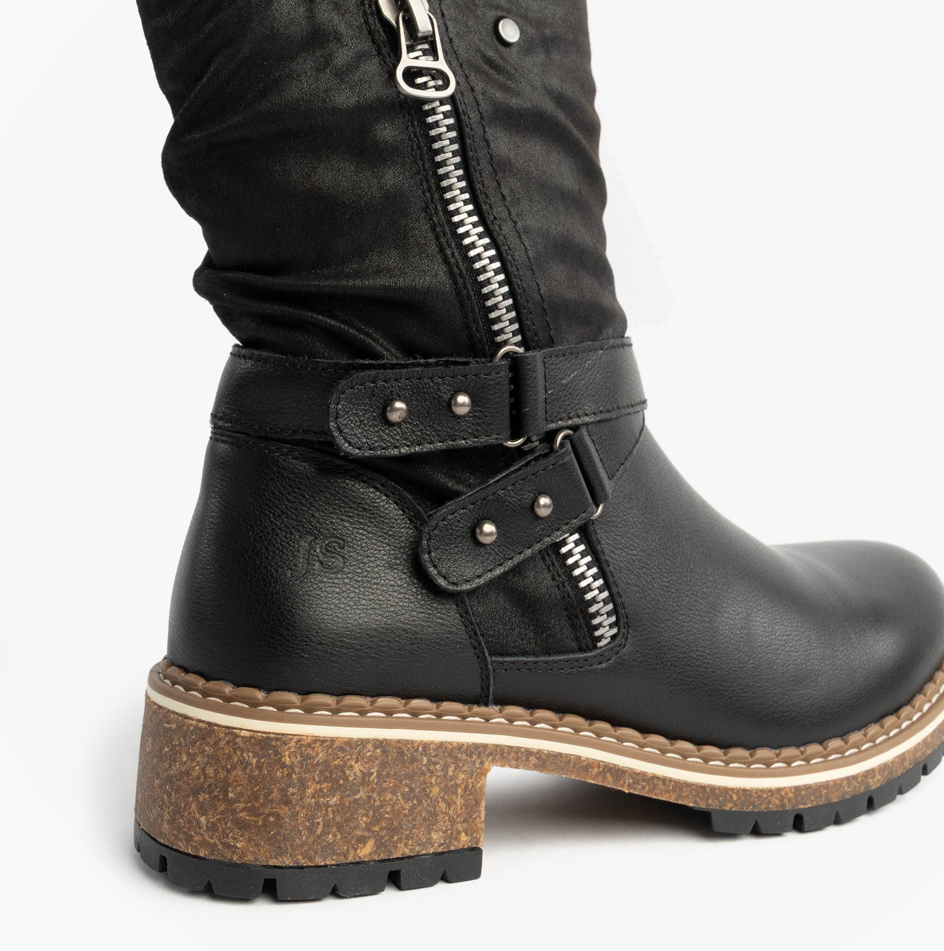 Josef Seibel WAYLYNN 13 Womens Biker Boots Black side view detailing the leather and zip features.