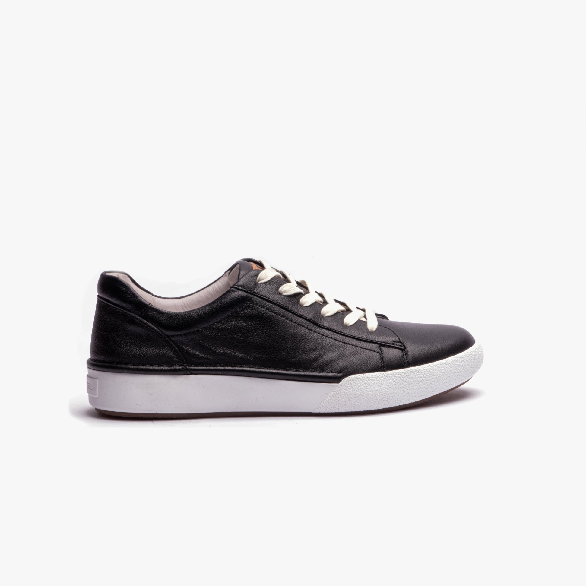 Josef Seibel CLAIRE 01 Womens Trainers Schwarz