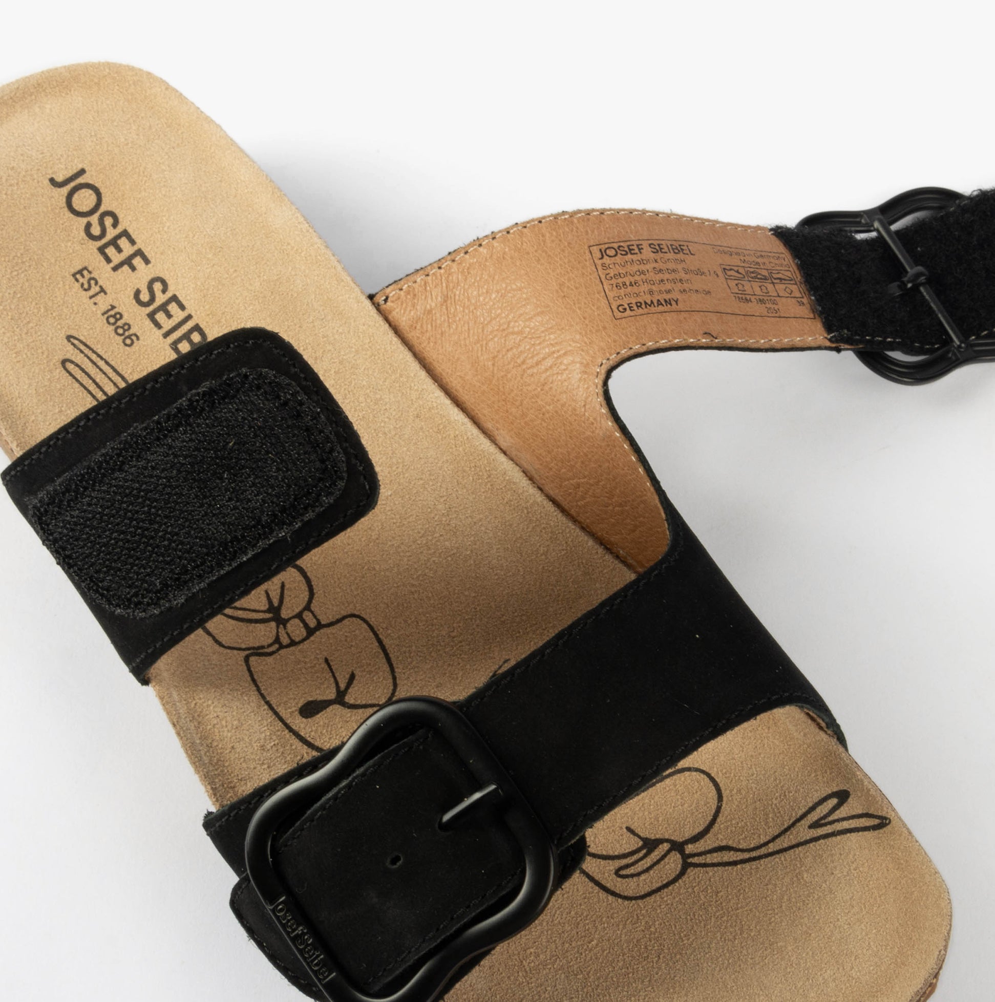 Josef Seibel TONGA 64 Womens Sandals Schwarz top detail view with leather straps and buckle.