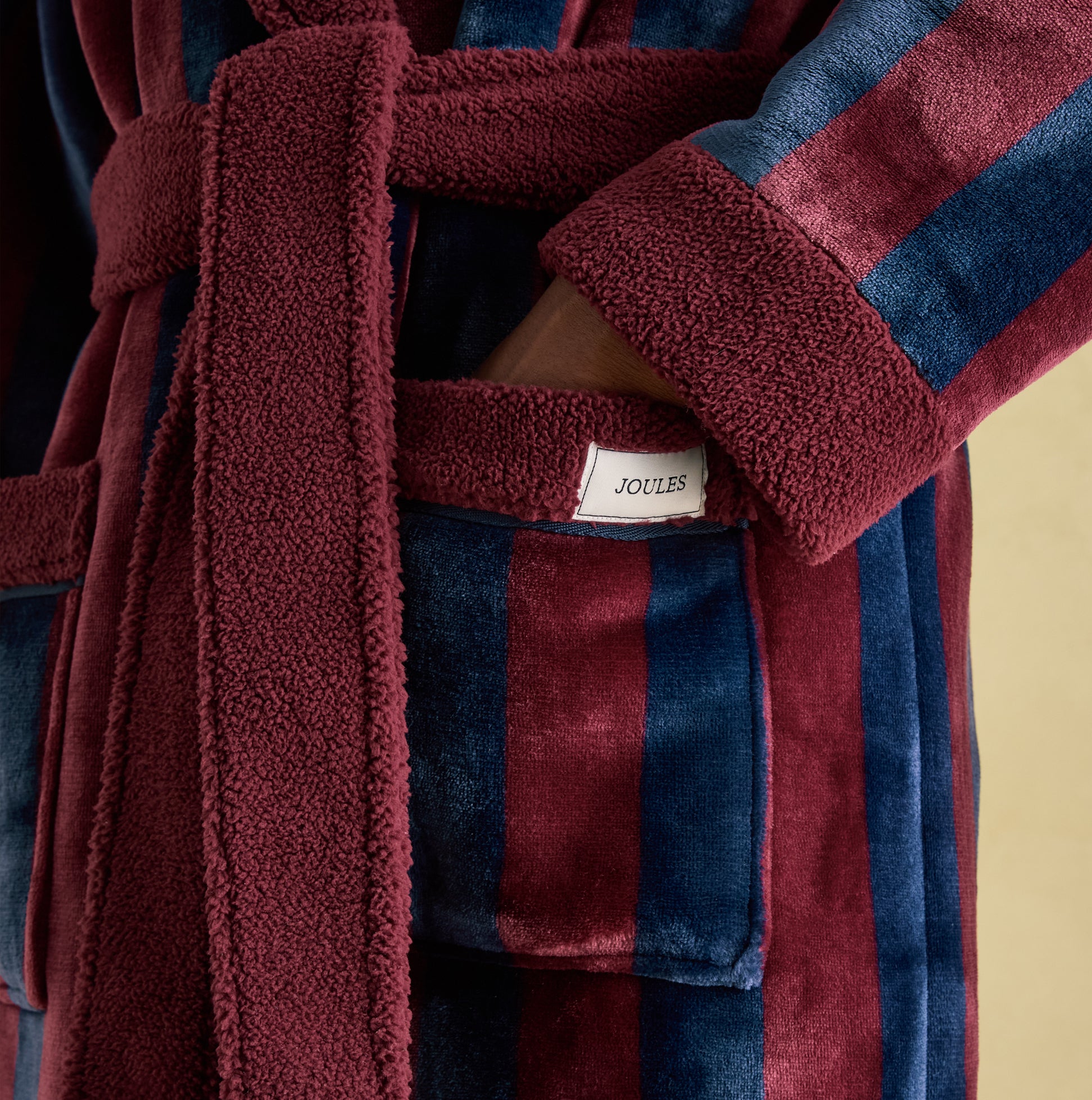 Joules MONTAGUE Mens Night Gown Navy Port Stripe detail view showcasing soft fabric and pocket.