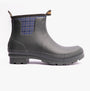 Joules FOXTON Womens Wellies Heritage Green side view, rubber ankle boot with plaid lining, lightweight and waterproof.