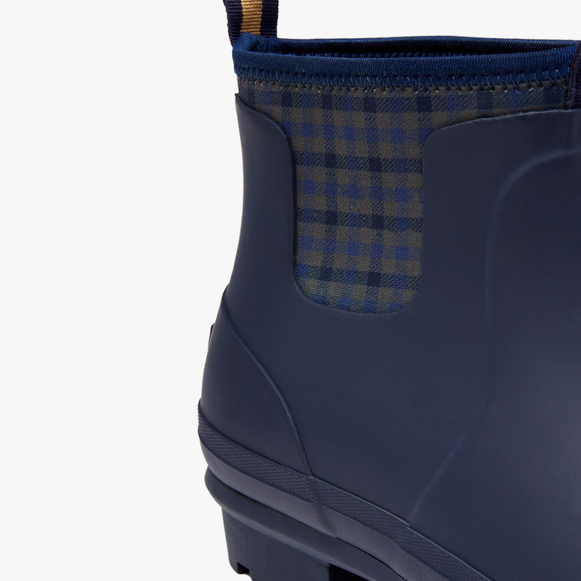 Joules FOXTON Womens Wellies Navy detailed view showing the rubber upper and check lining.