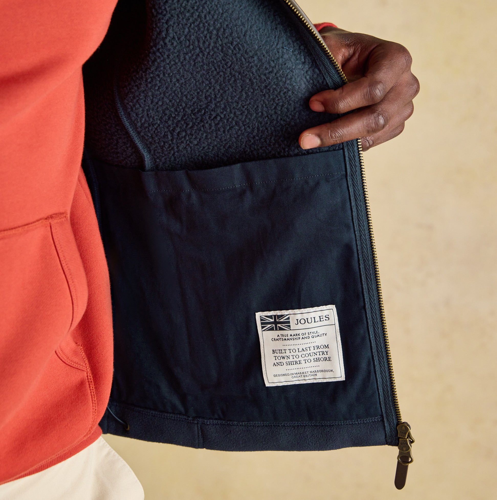 Joules HERITAGE FLEECE Mens Gilet Navy detail view of inner lining and label.