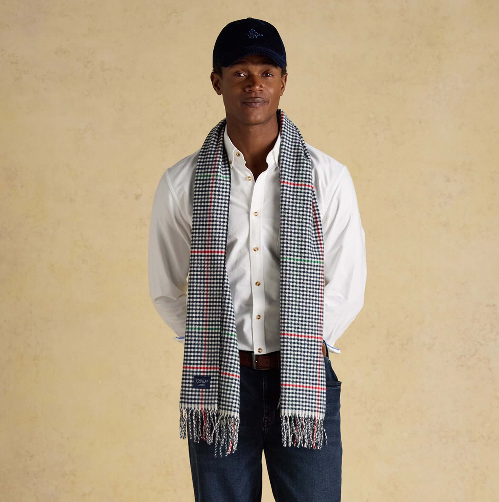 Joules LANGTREE Mens Winter Cream/Navy front view model wearing a stylish scarf with a checked pattern.