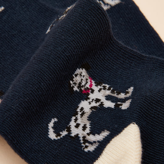 Joules EVERYDAY Womens Socks Navy/Oatmeal detail view showcasing playful dog design on dark fabric.