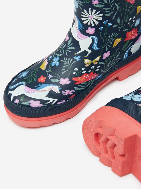 Joules JNR WELLY PRINT Girls Wellies Navy Horse detail view with colorful floral and horse print on rubber boots.