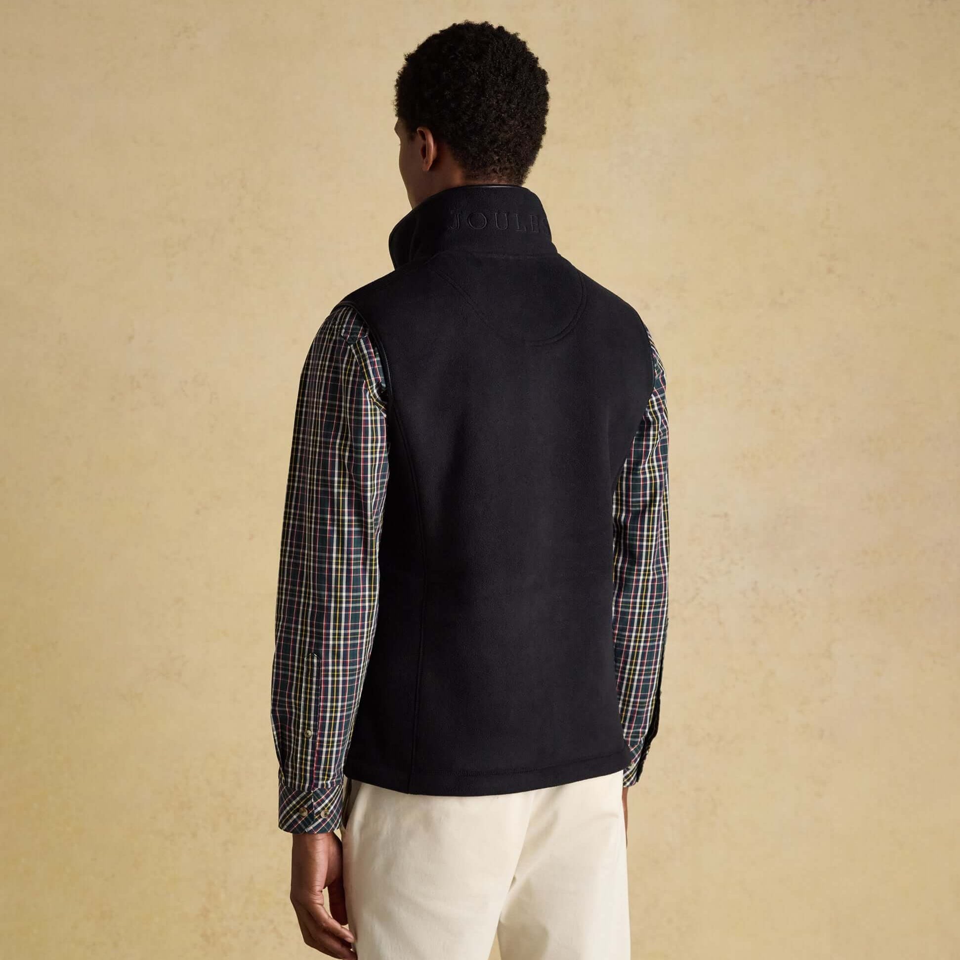 Joules HERITAGE FLEECE Mens Gilet Black back view, sleeveless, zip closure, made from 100% recycled polyester.