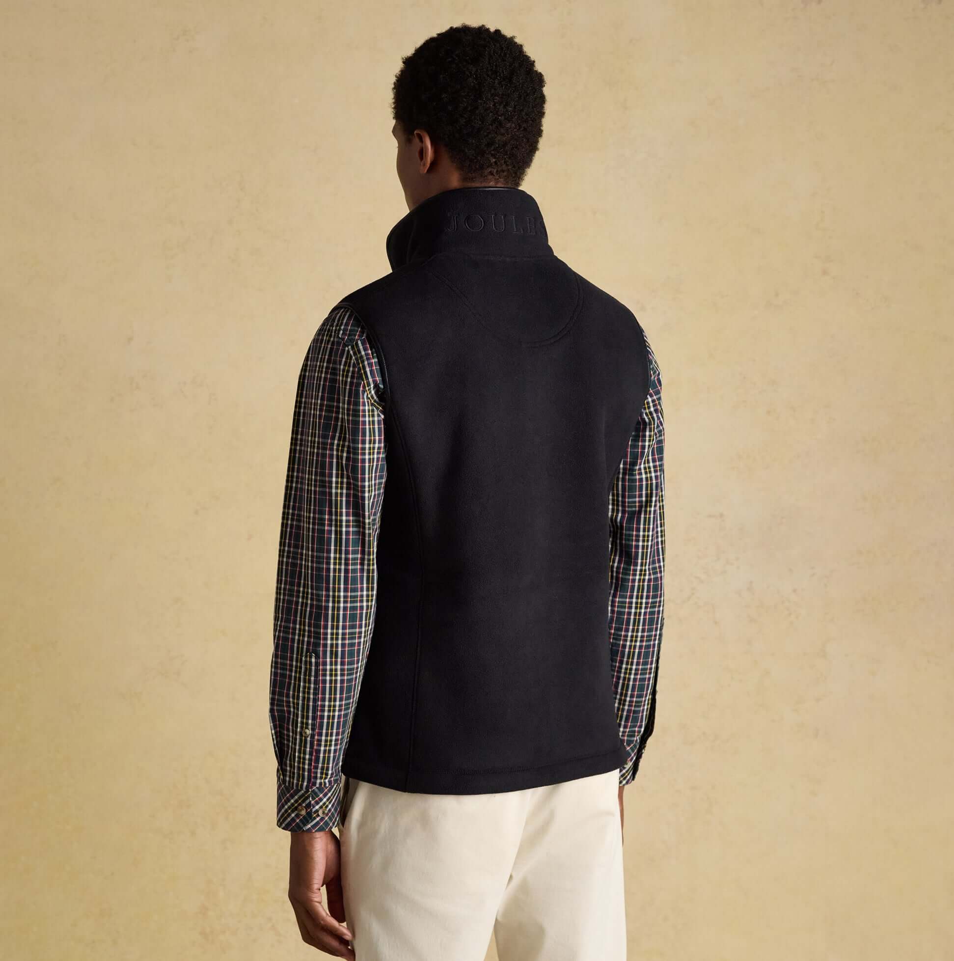 Joules HERITAGE FLEECE Mens Gilet Black back view, sleeveless, zip closure, made from 100% recycled polyester.