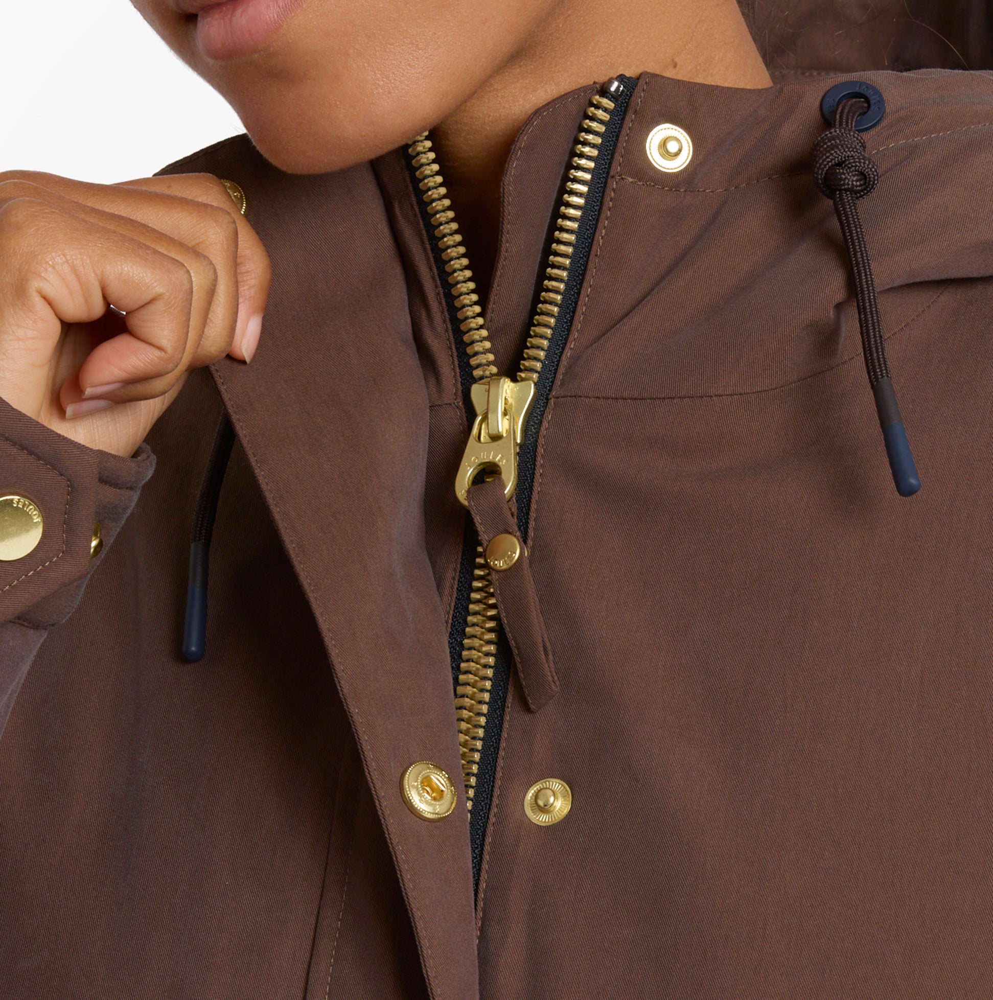 Joules PORTWELL Waterproof Hoodie Raincoat With Adjustable Waist Brown detail view of zipper and fastenings