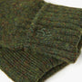 Joules BERWICK Mens Gloves Green detail view of textured knit fabric and logo.