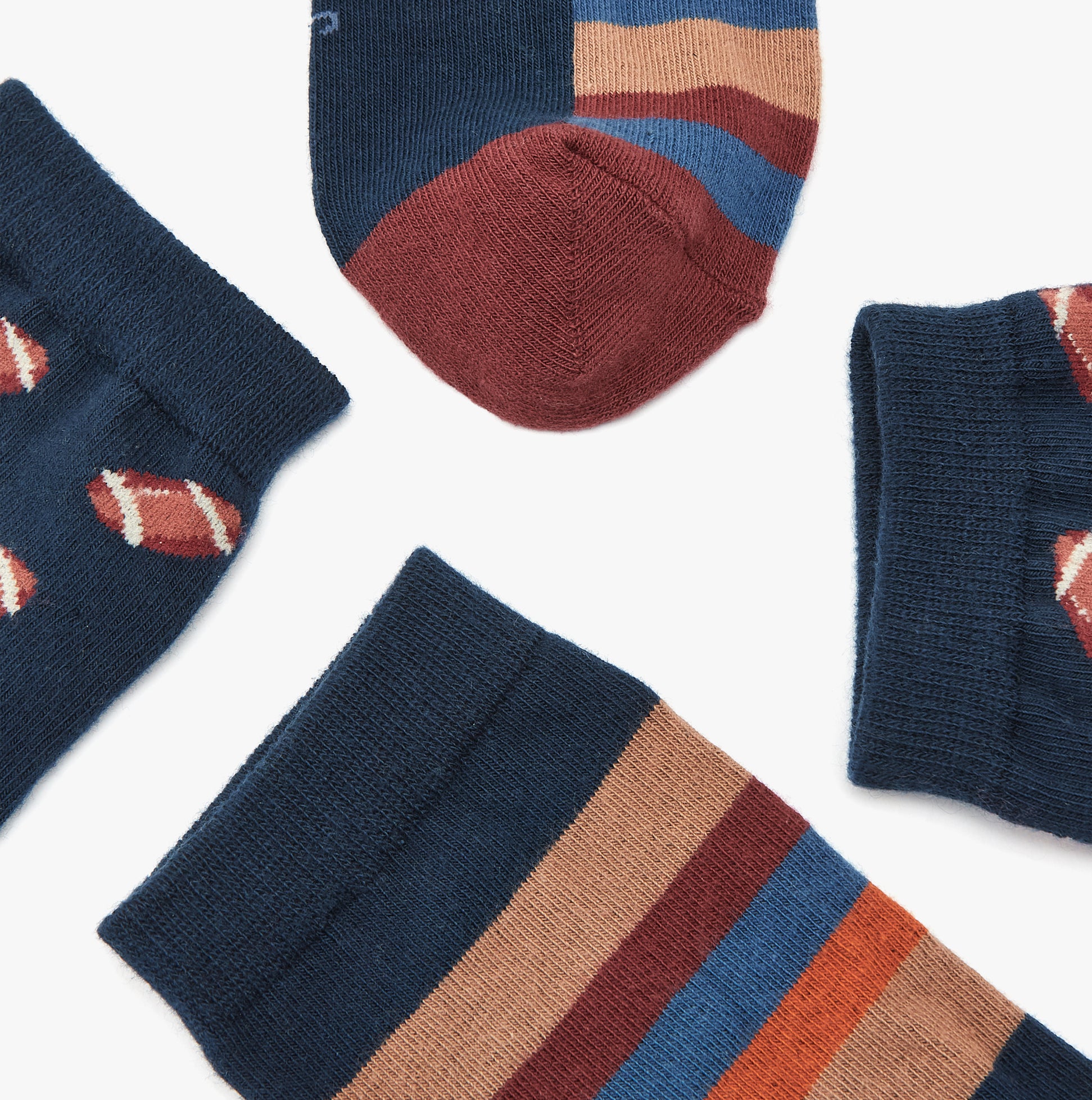 Joules KINGSBURY 2-Pack Mens Socks Navy Burgundy detail view showing blue, burgundy, and striped designs.