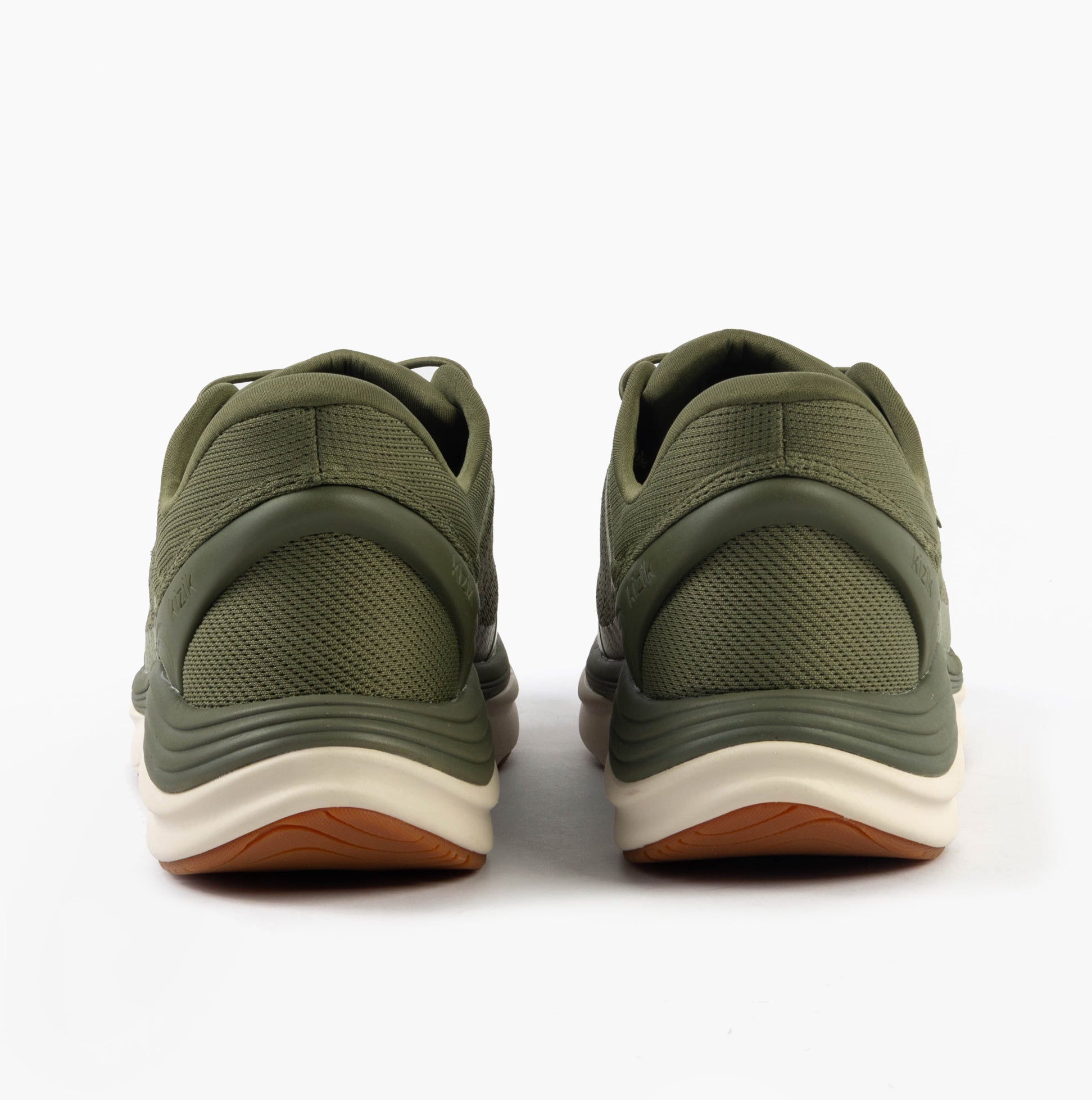 Kizik LONDON Mens Trainers Mayfly rear view in green color with low top design and rubber sole.