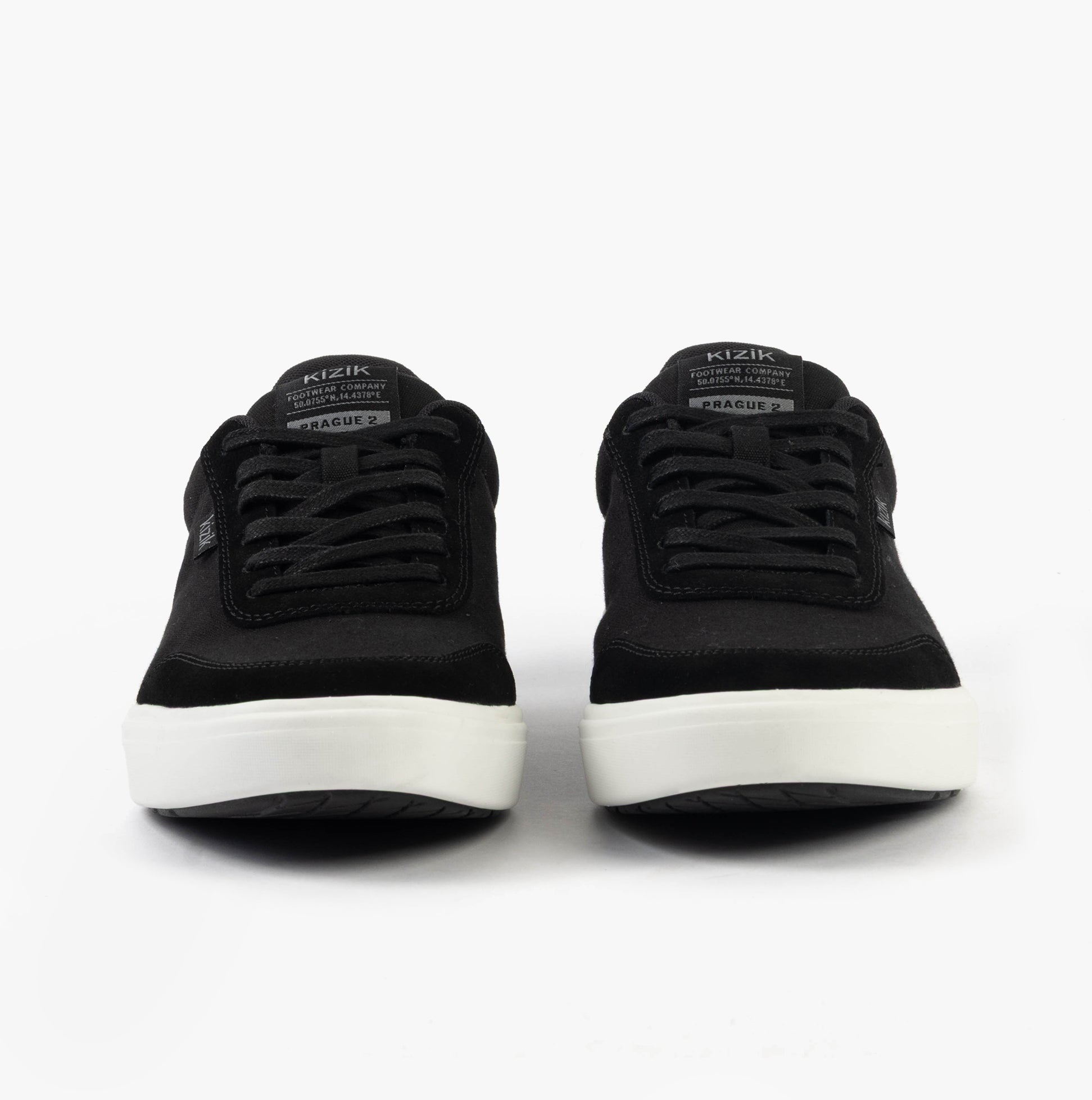 Kizik PRAGUE 2.0 Mens Trainers Black front view showcasing lace-up closure and round toe design.