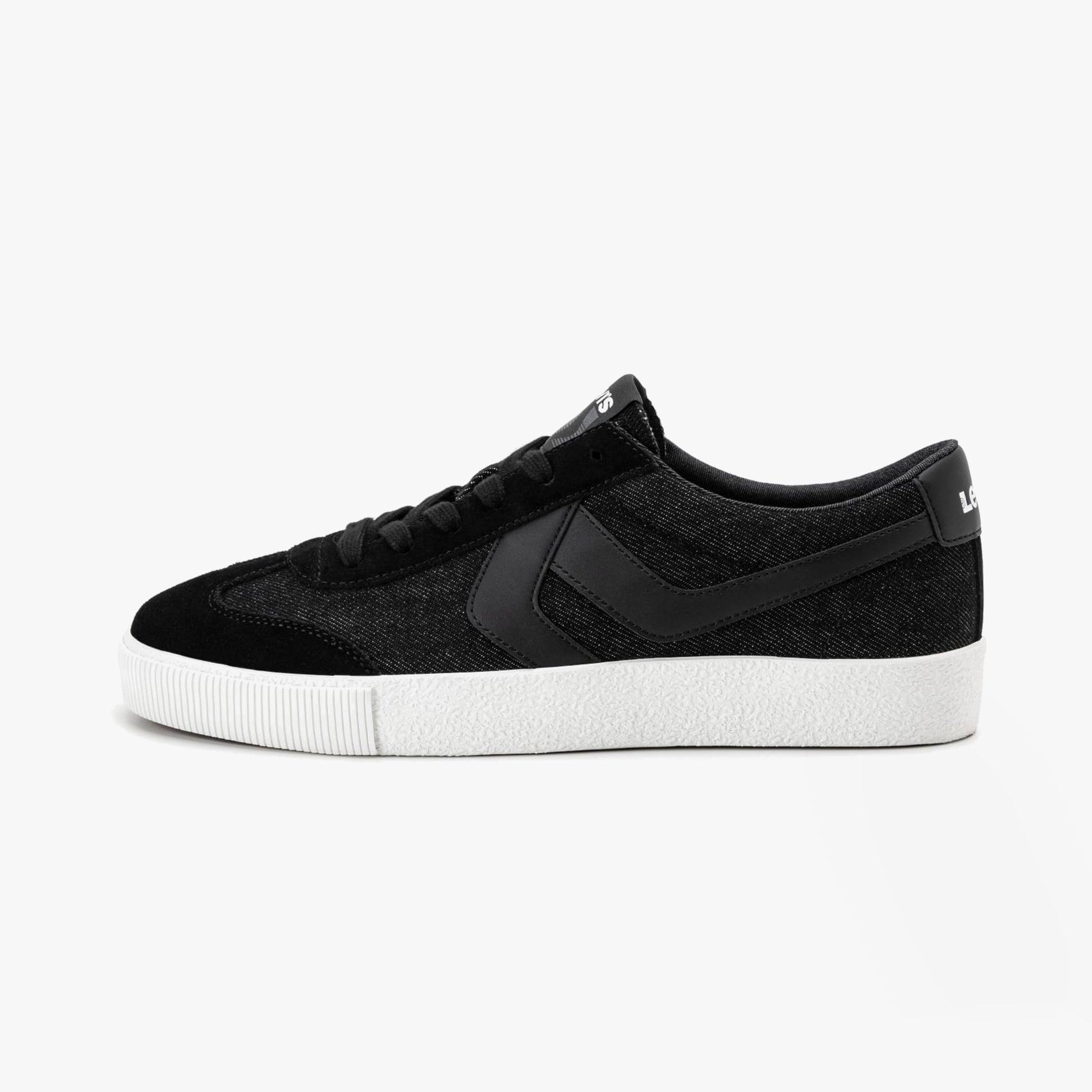 Levi's SNEAK Mens Trainers Regular Black side view showing casual canvas upper and lace-up closure.
