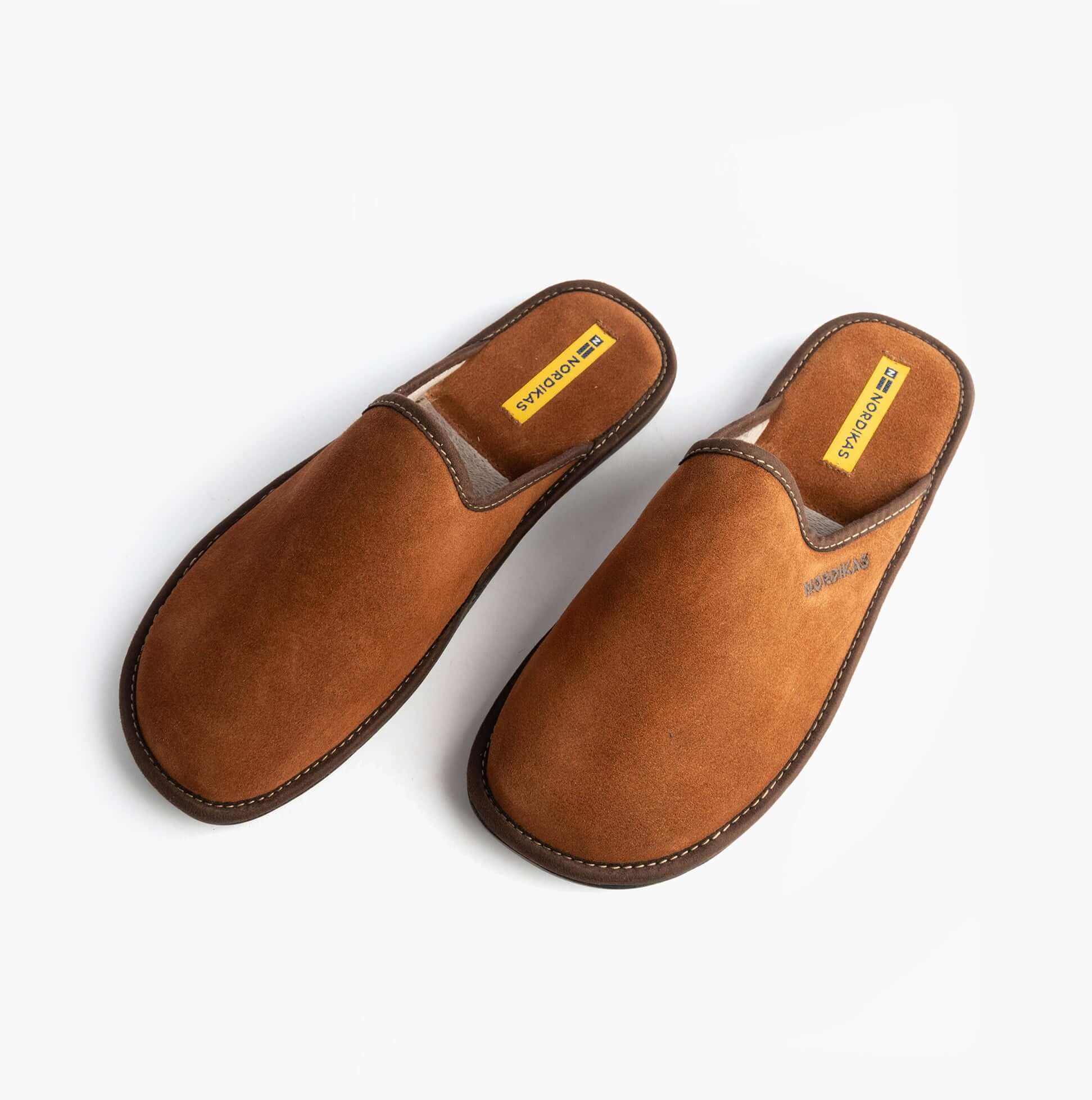 Nordikas 131 Mens Suede Mule Slippers Brown top view showing soft suede upper with slip-on design.