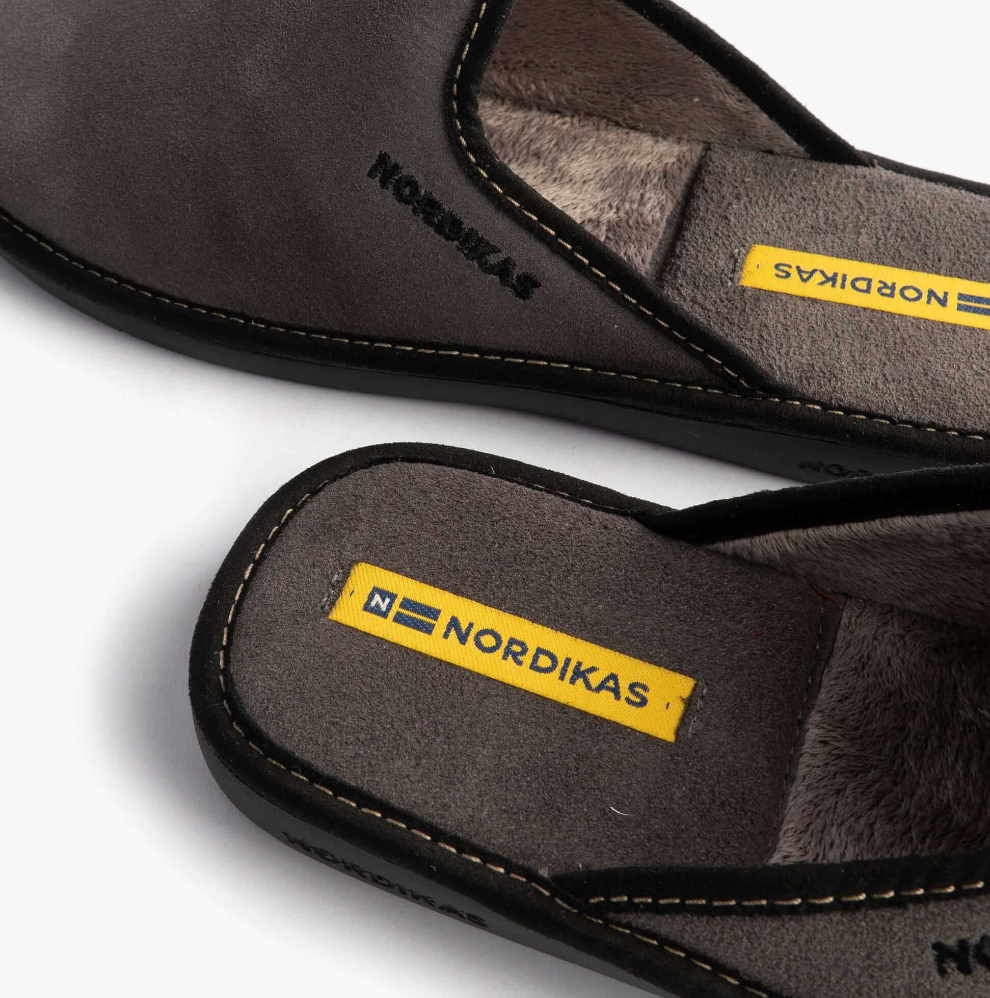 Nordikas 131 Mens Suede Mule Slippers Grey top view showing soft suede upper and comfortable lining.