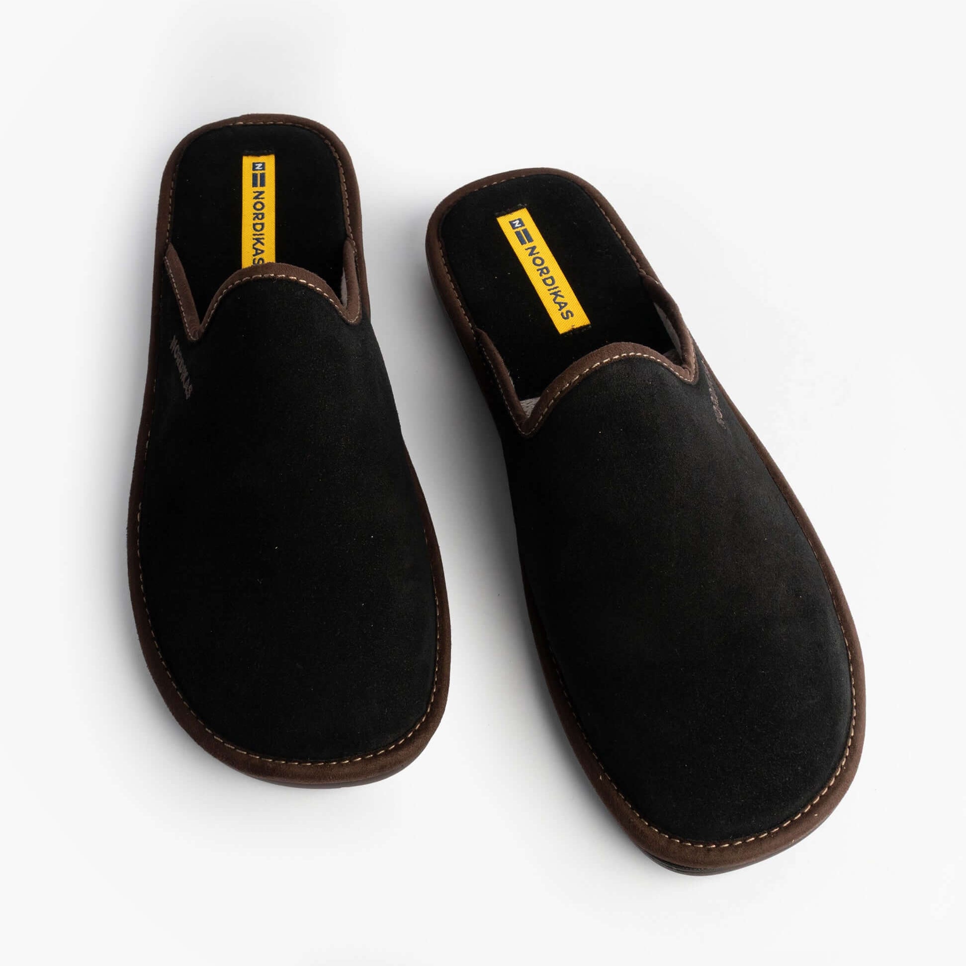 Nordikas 131 Mens Suede Mule Slippers Black top view showcasing slip-on style and quality suede material.