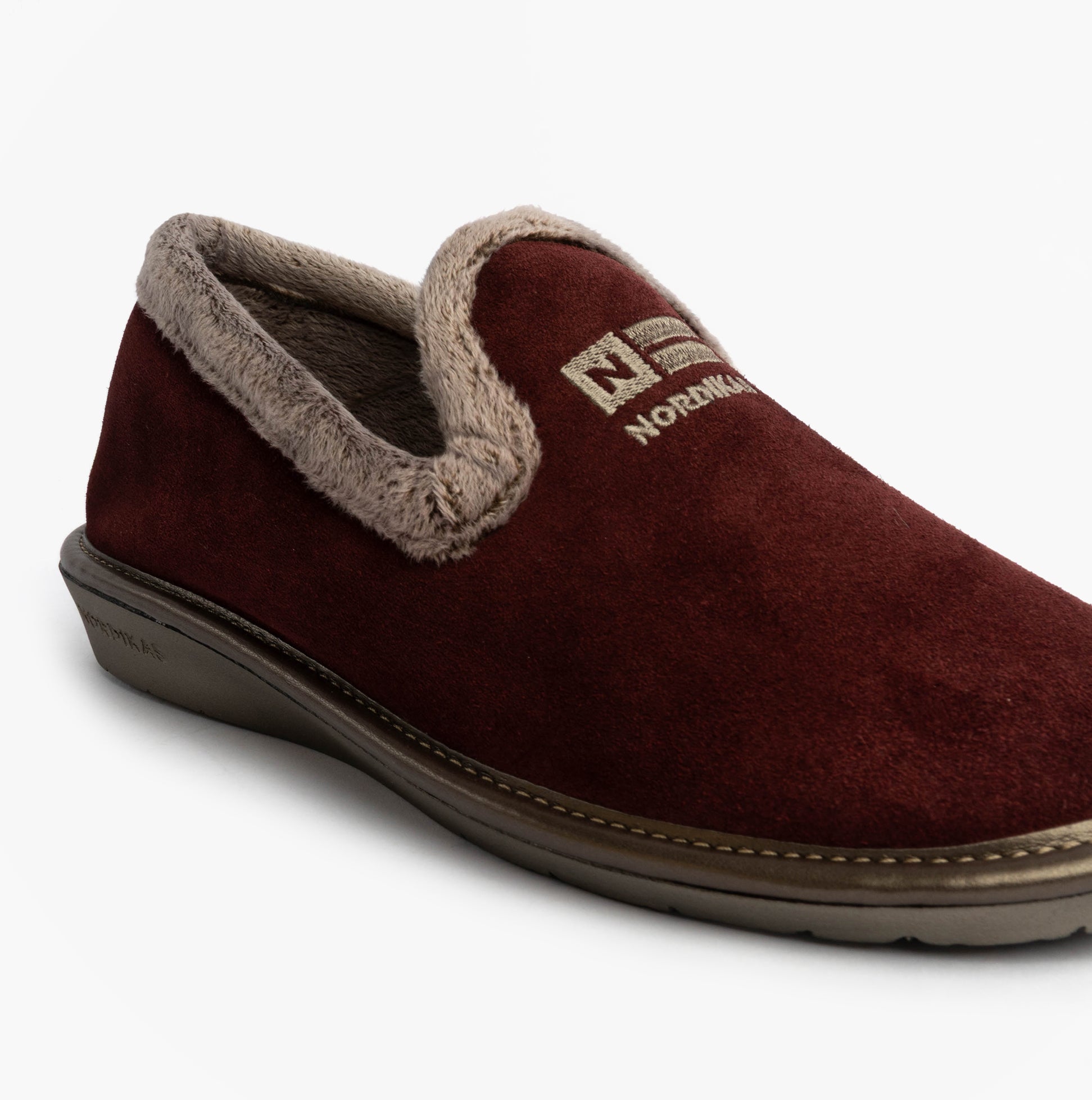 Nordikas 305 Womens Suede Full Slippers Bordo side view showing faux fur lining and rubber sole.