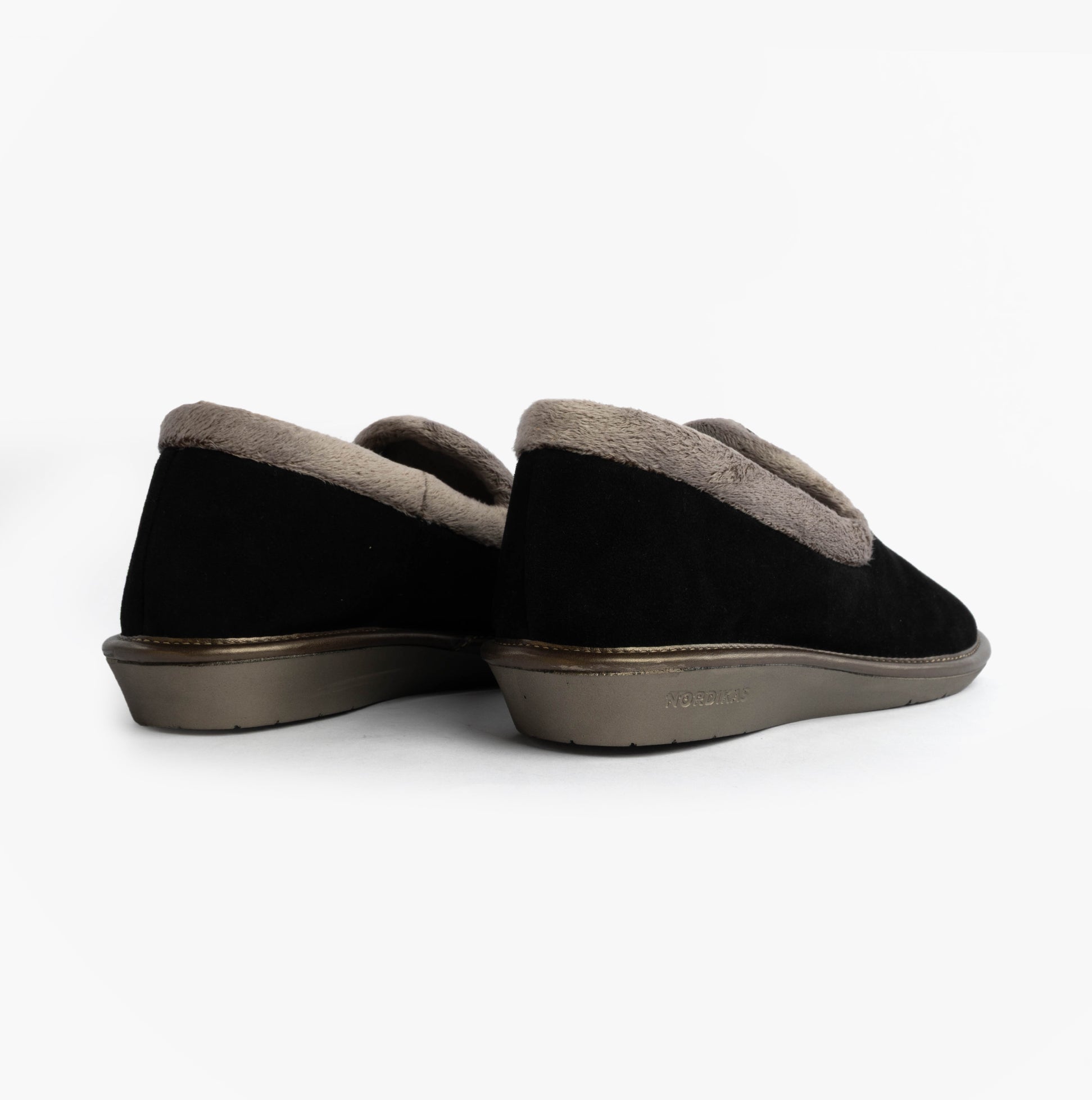 Nordikas 305 Womens Suede Full Slippers Black, back view showcasing soft faux fur lining and rubber sole.