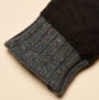 Joules HAMMOND Mens Gloves Grey detail view of cuff showcasing knit texture and color flecks.
