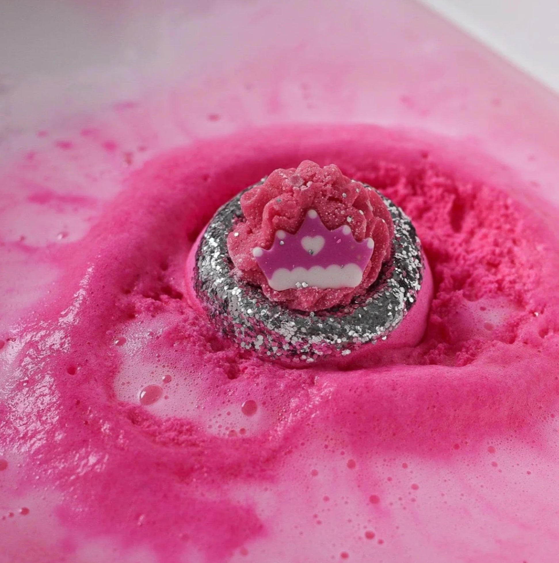 Bomb Cosmetics I'm a Bomb Babe Girl Bath Bomb