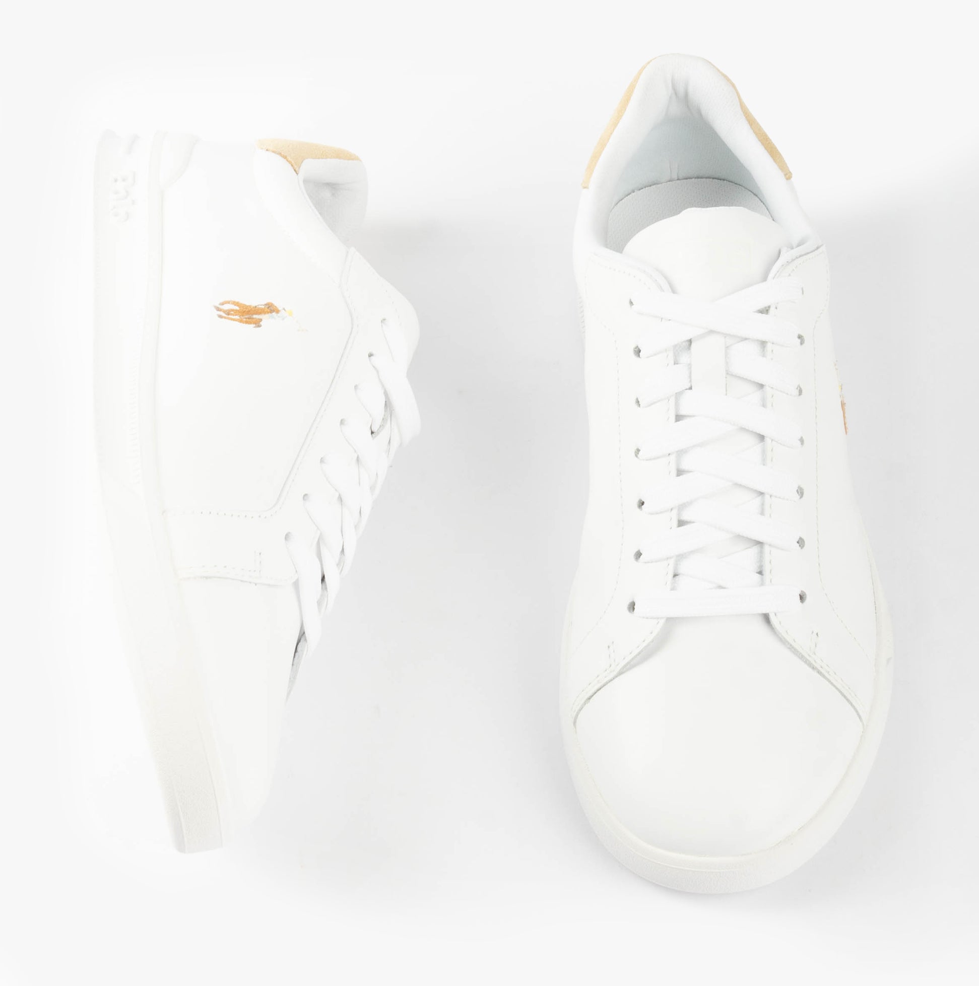 Polo Ralph Lauren HERITAGE COURT II Mens Trainers White/Bone top view of white leather trainers with lace-up closure.