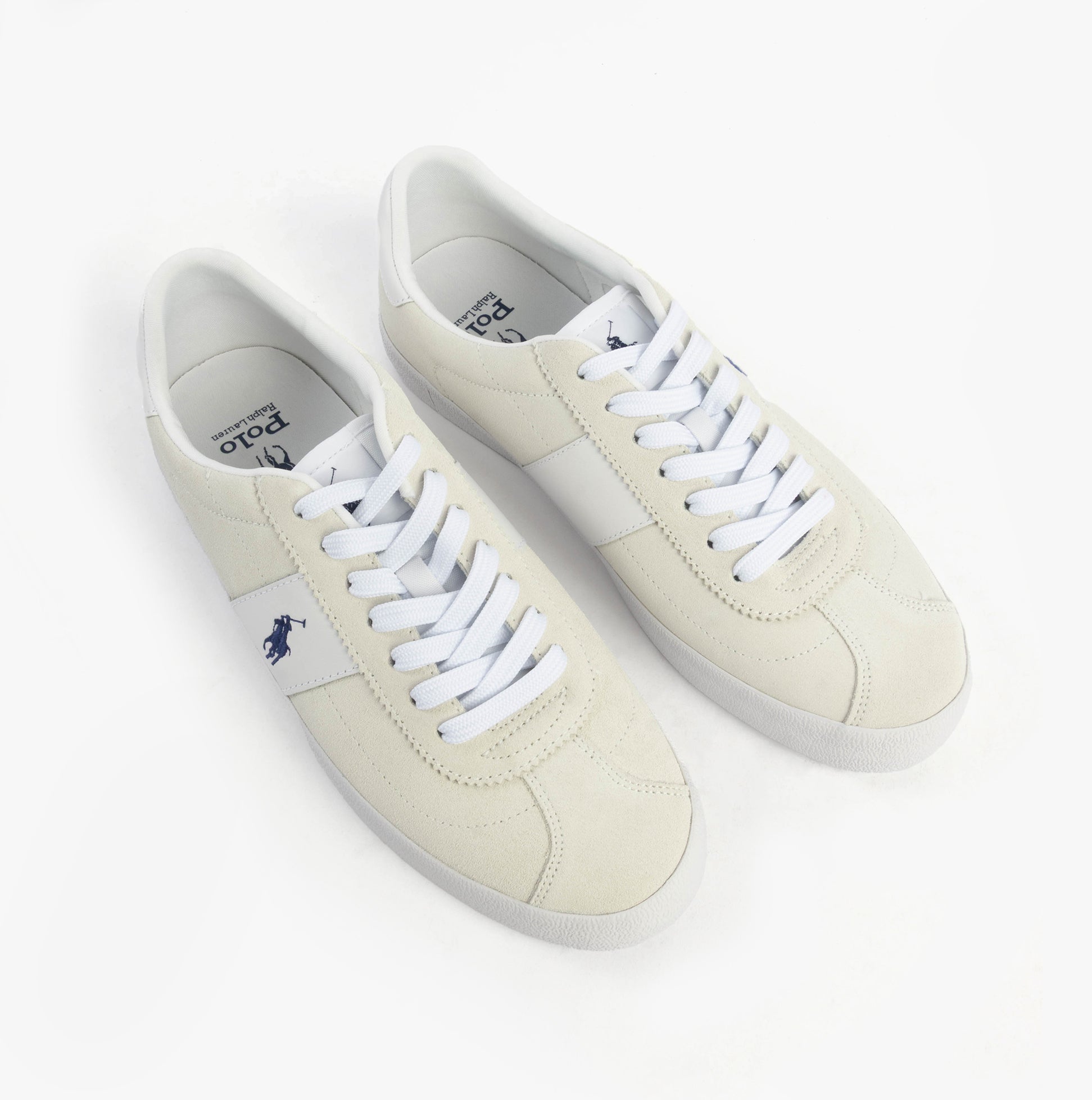 Polo Ralph Lauren COURT VLC Mens Trainers Bianco top view showcasing casual leather trainers with lace-up fastening.