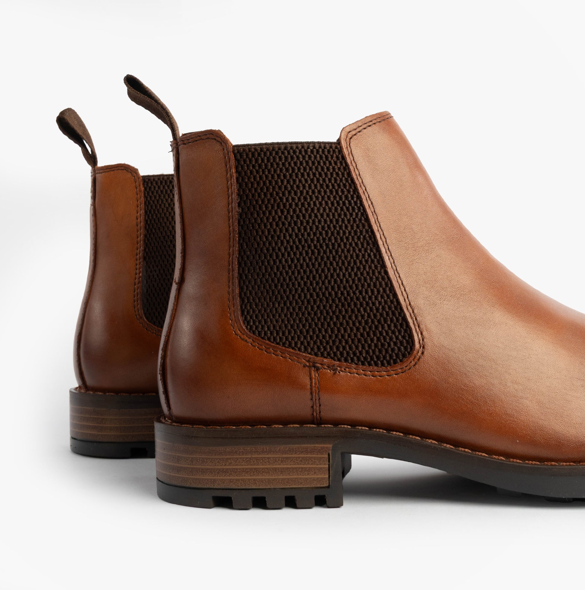 Roamers M267BT Mens Boots Elgin Tan side view showing leather and textile details with low heel.