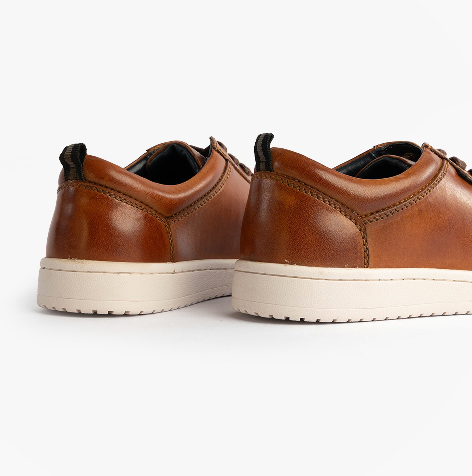 Roamers M799BT Mens Trainers Tan rear view showcasing brown leather upper and casual lace-up design.