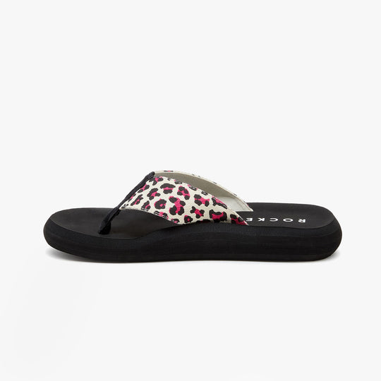 Rocket Dog SPOTLIGHT MONROE Womens Sandals Hot Pink side view showcasing stylish and lightweight design.