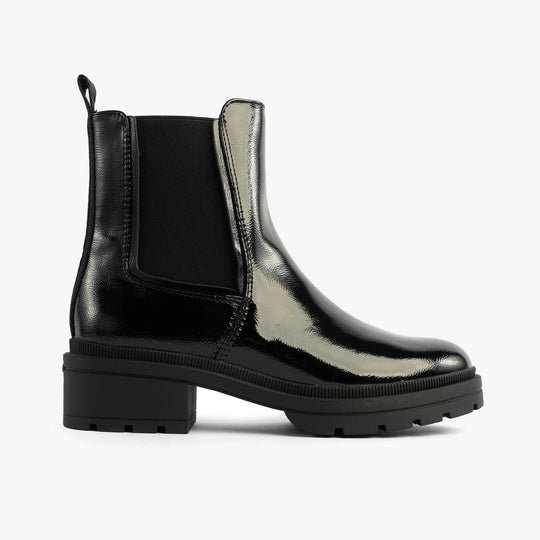 Rocket Dog IGGIE Womens Chelsea Boots Black Patent side view showcasing faux leather upper and elasticated side panel.