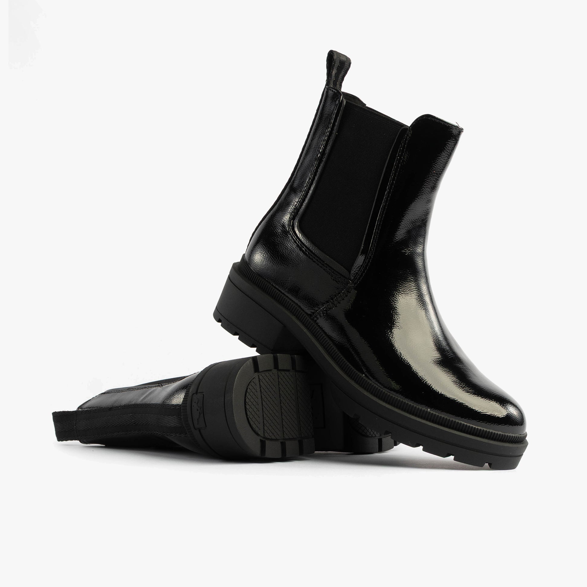 Rocket Dog IGGIE Womens Chelsea Boots Black Patent side view showcasing glossy faux leather and elasticated side panel.