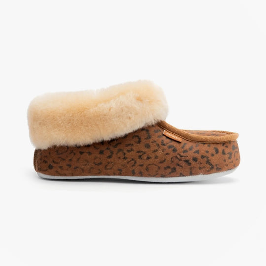 Shepherd MOA Womens Sheepskin Slipper Boots Chestnut/Leopard